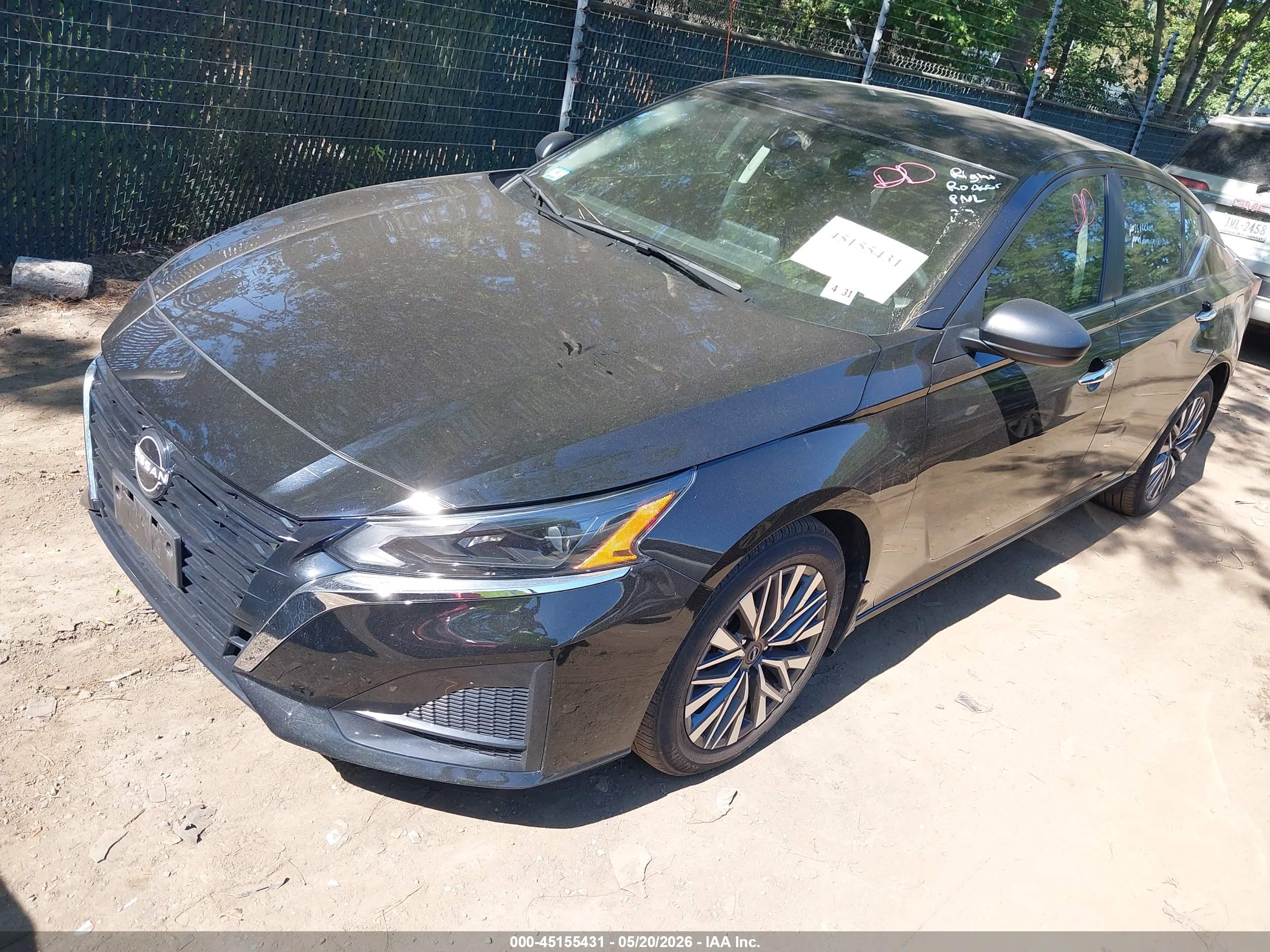 NISSAN ALTIMA image 2