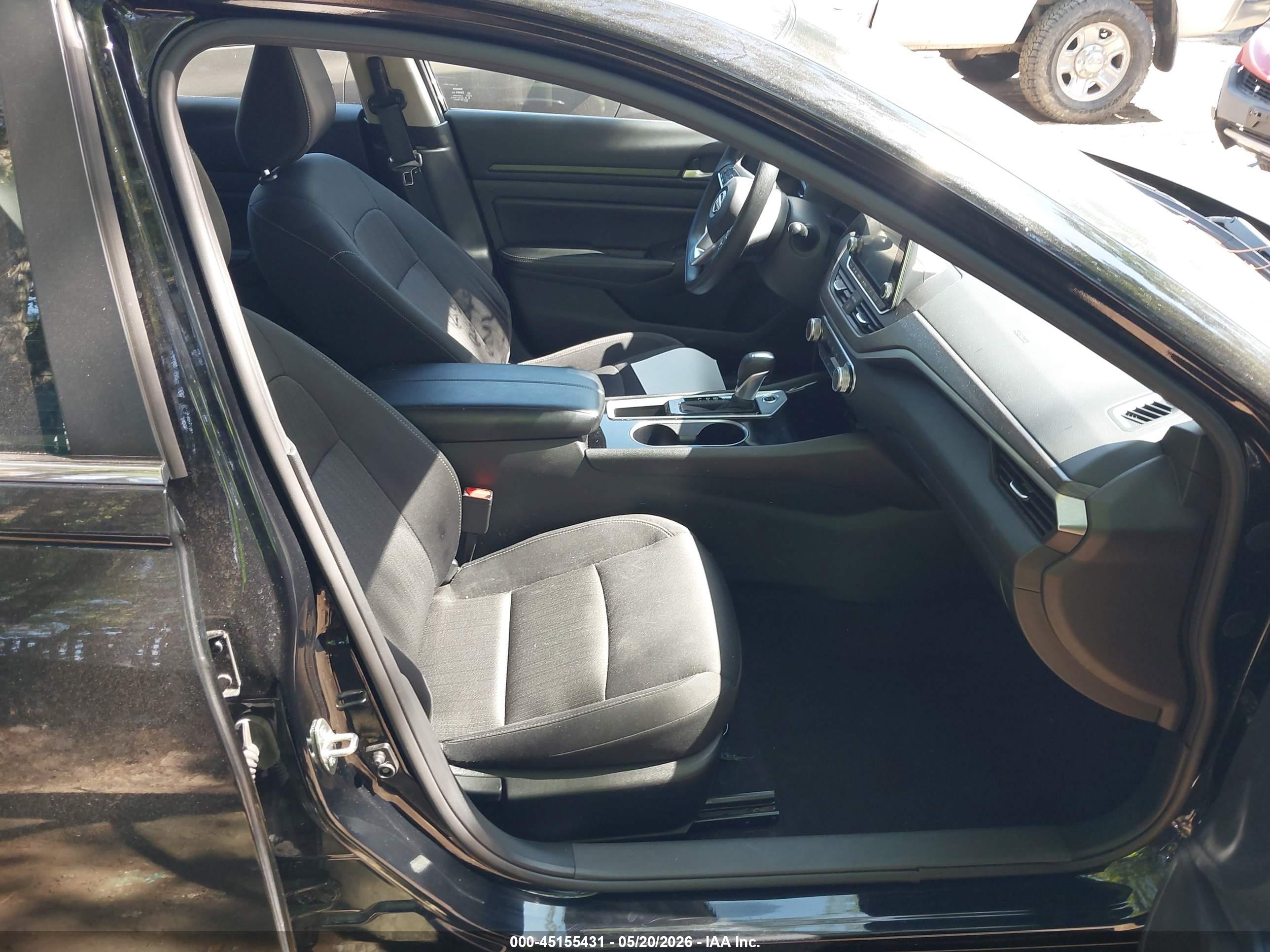 NISSAN ALTIMA image 5