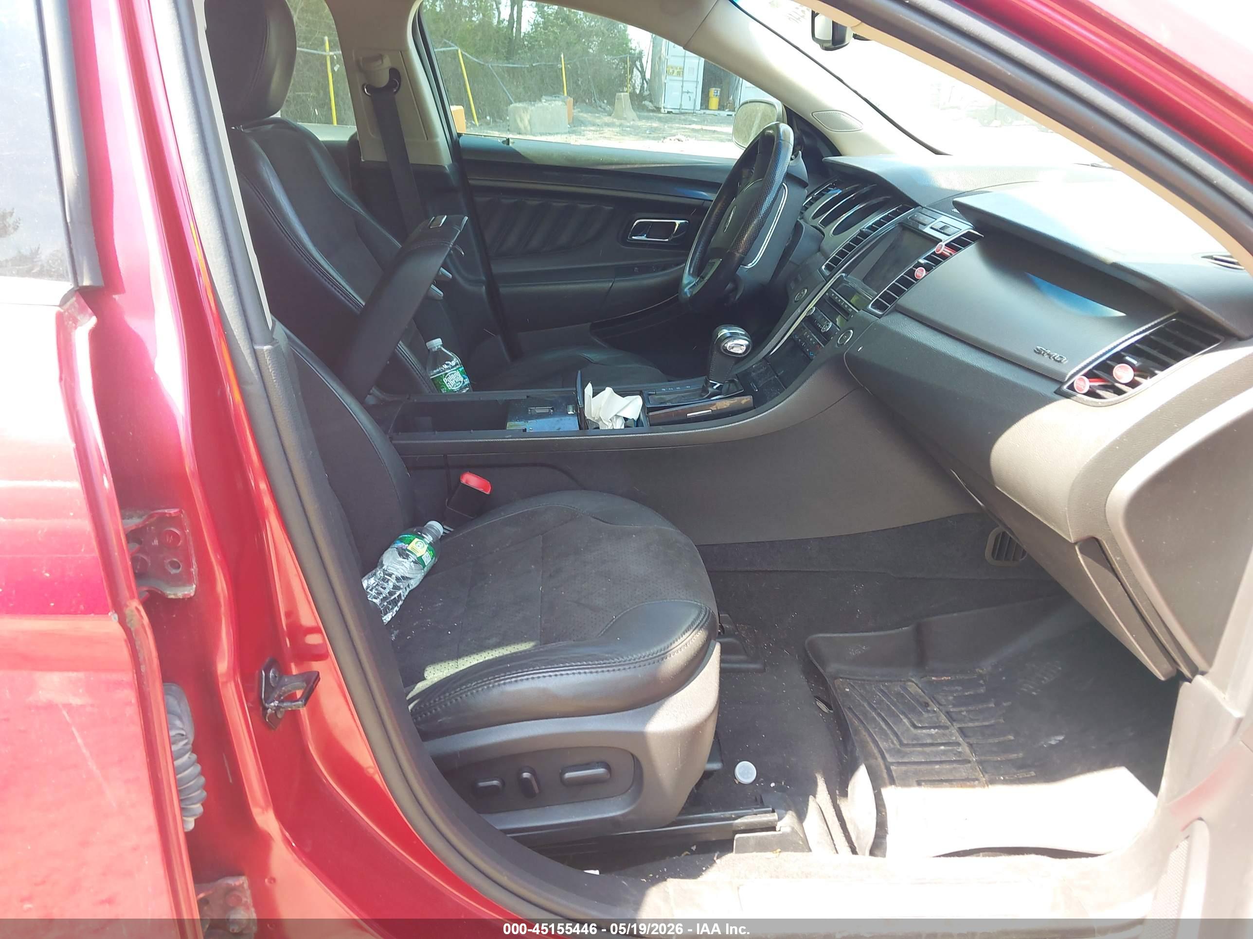 FORD TAURUS image 5