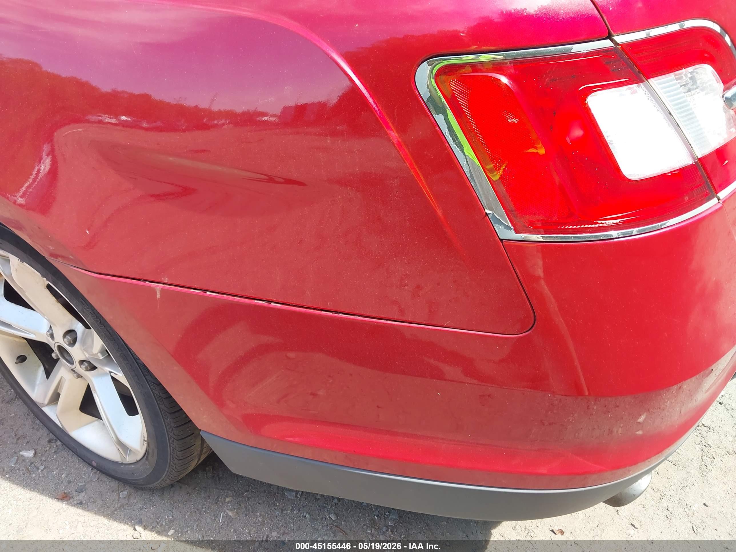 FORD TAURUS image 6