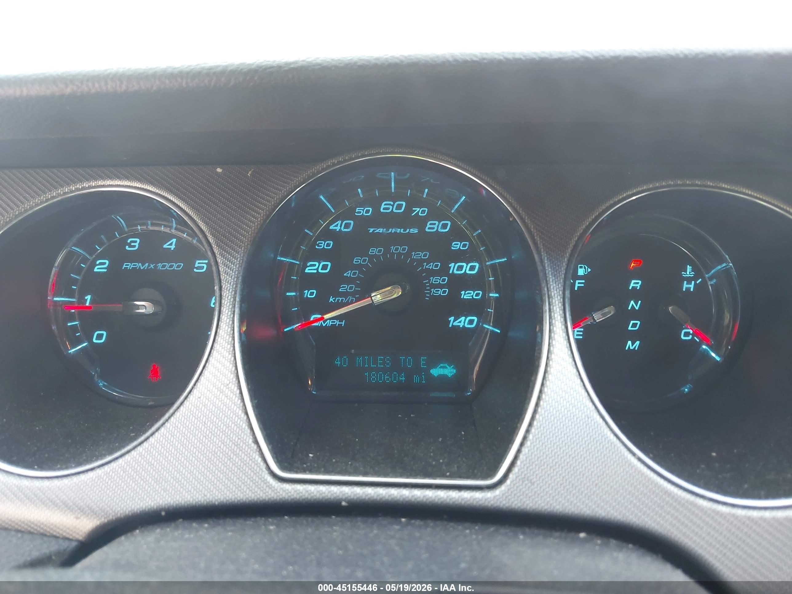 FORD TAURUS image 7