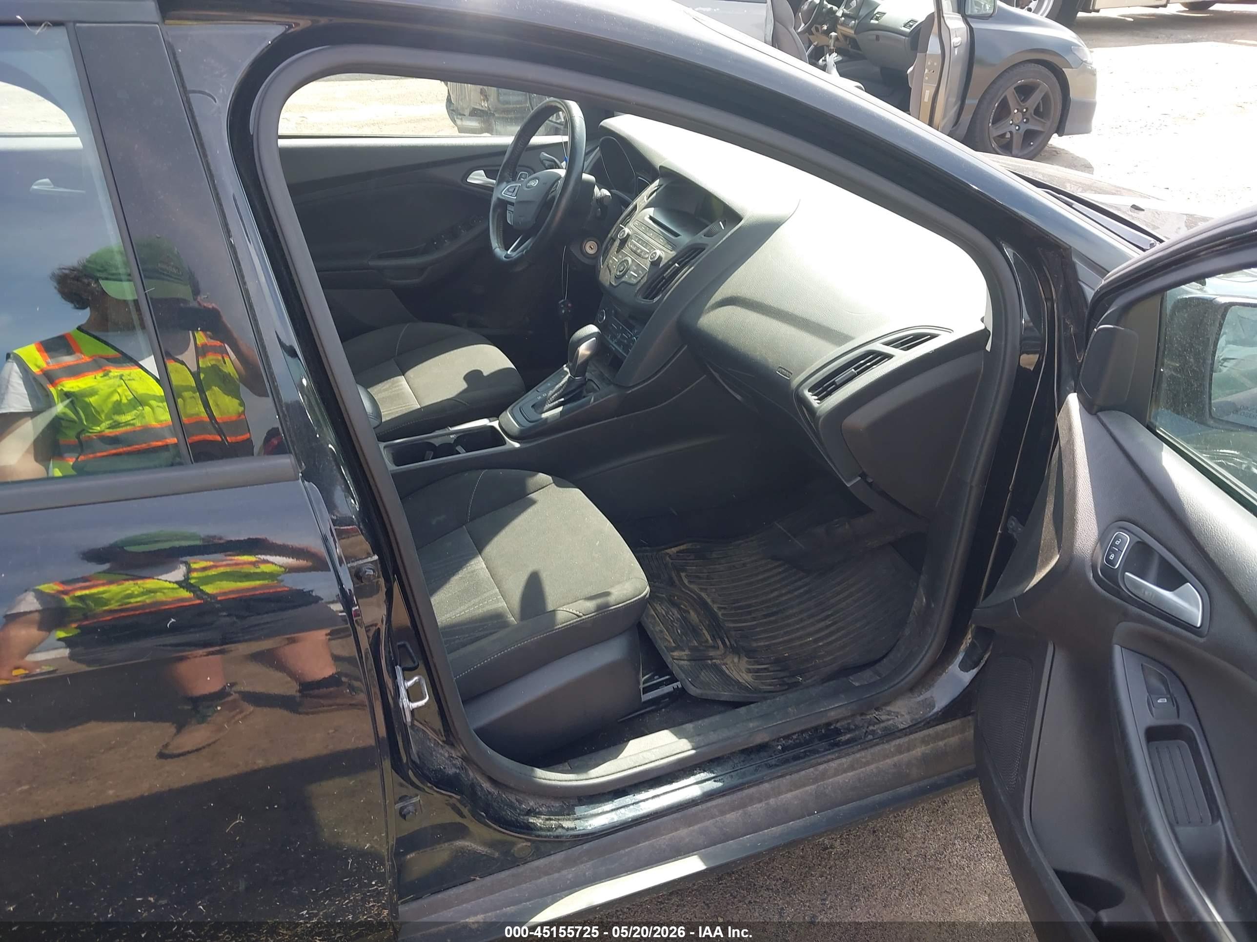 FORD FOCUS image 5