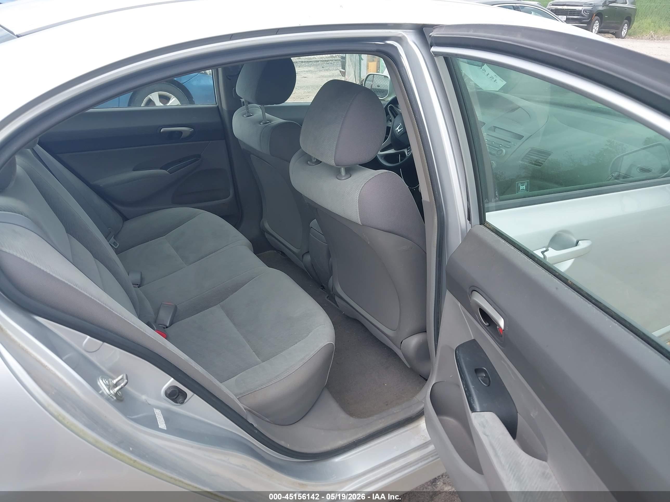 HONDA CIVIC image 8