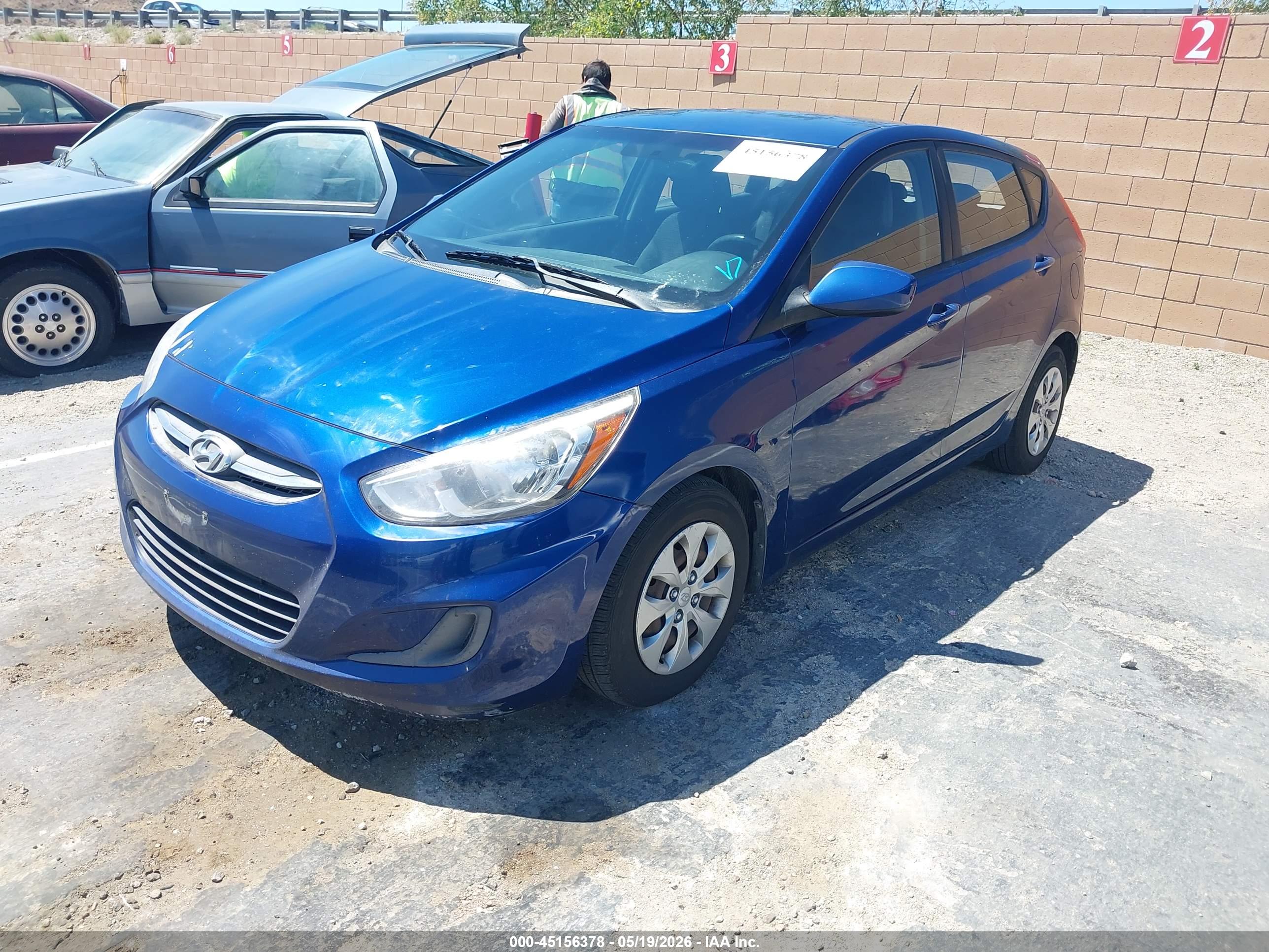 HYUNDAI ACCENT image 2