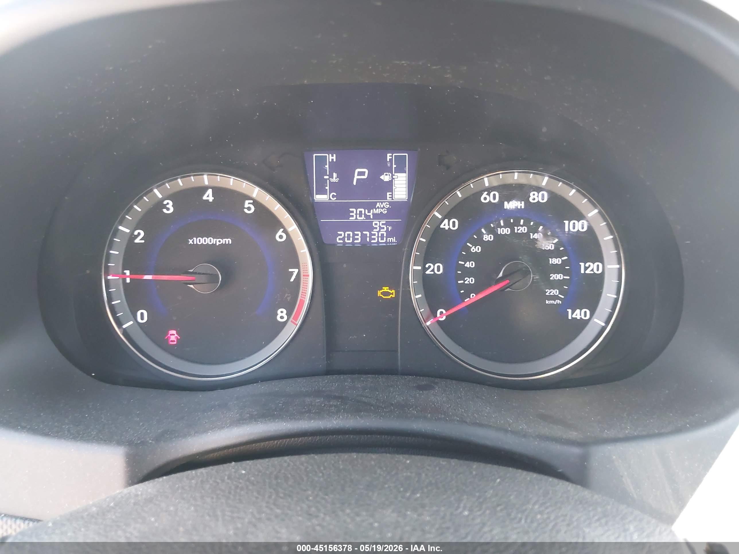 HYUNDAI ACCENT image 7