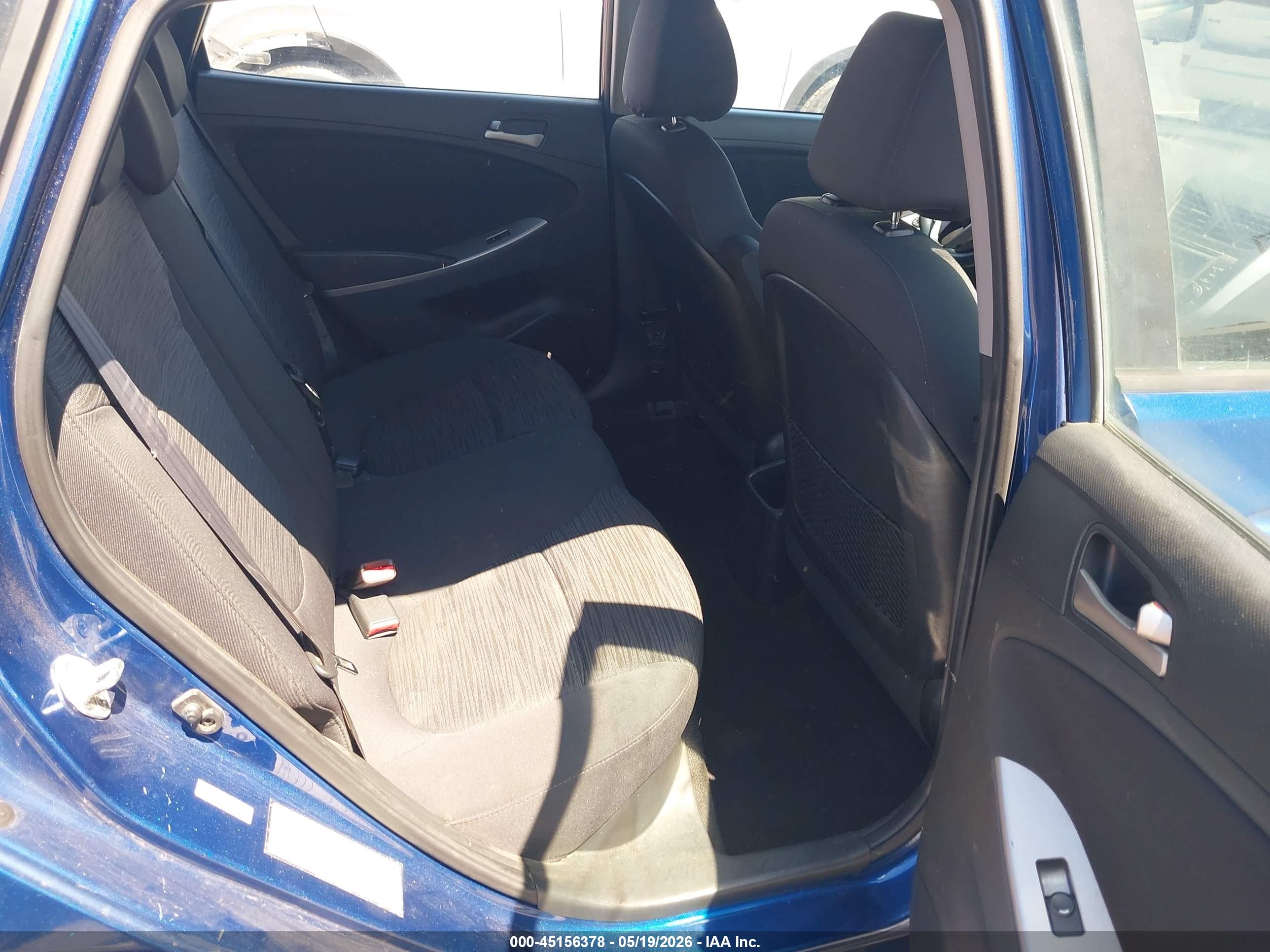HYUNDAI ACCENT image 8