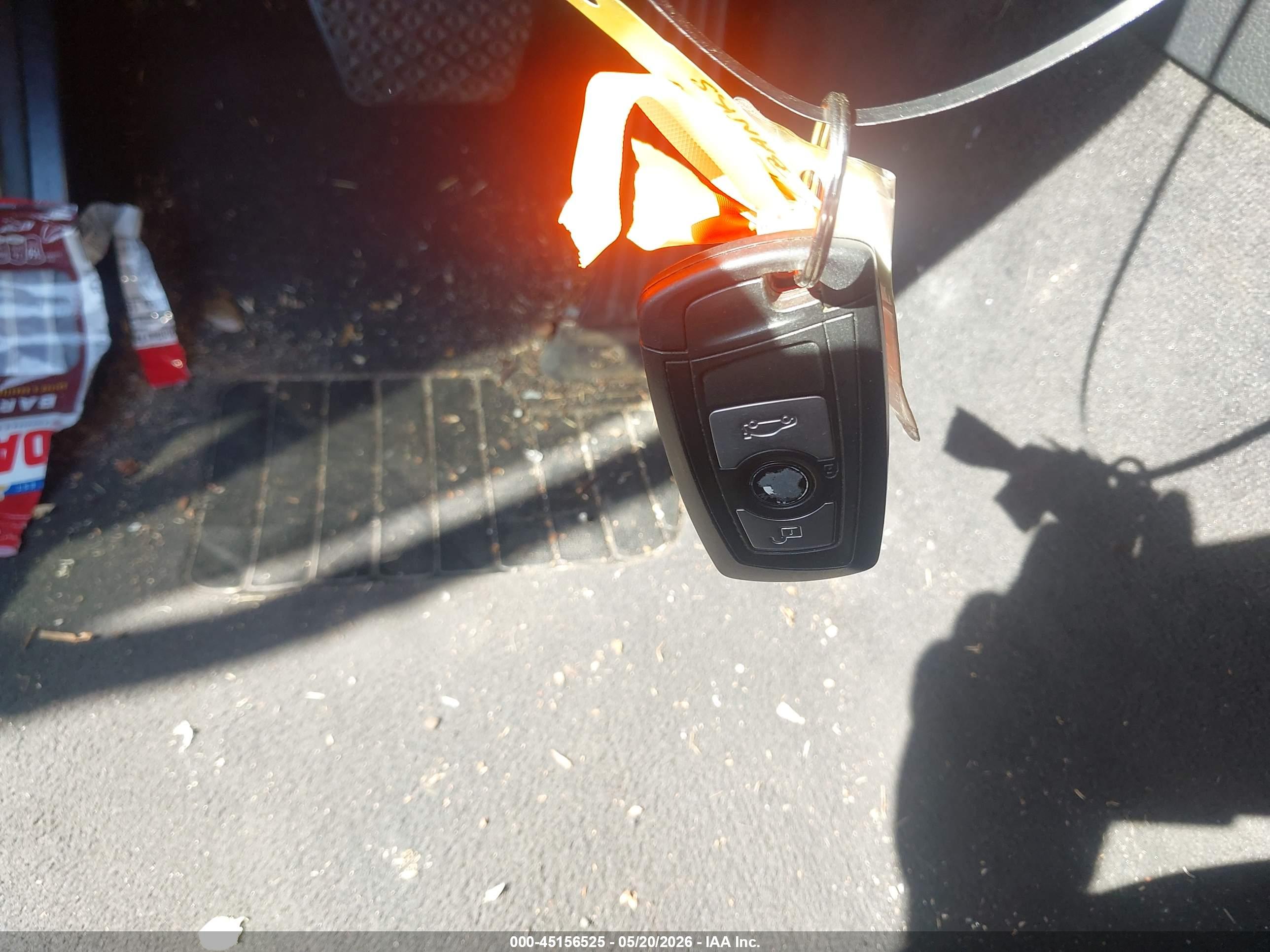 BMW 320I image 11