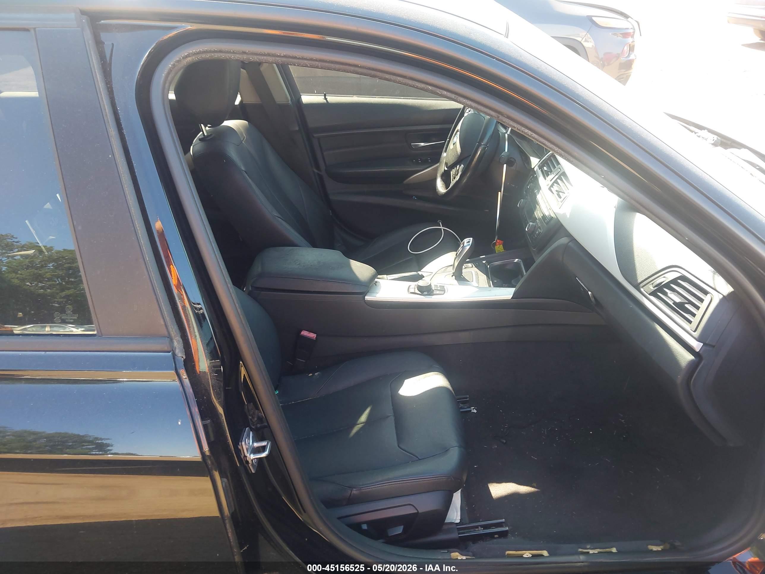 BMW 320I image 5