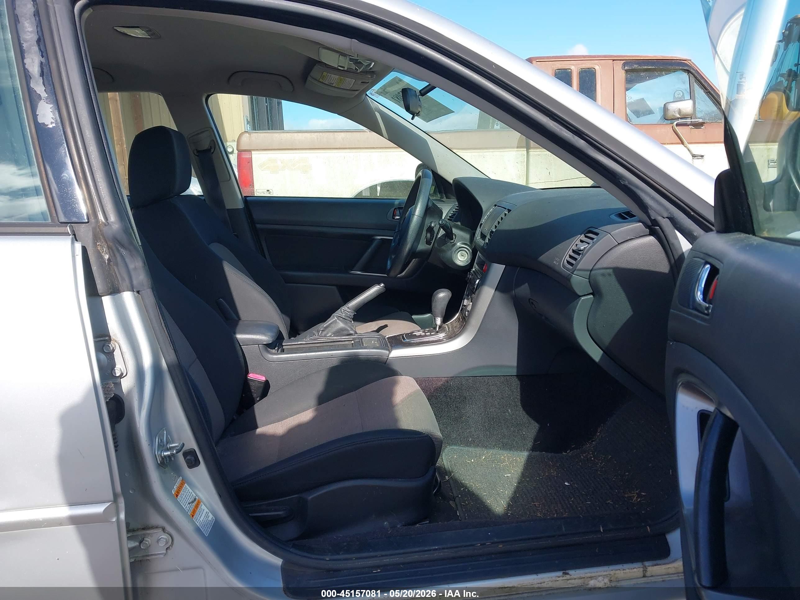 SUBARU LEGACY image 5