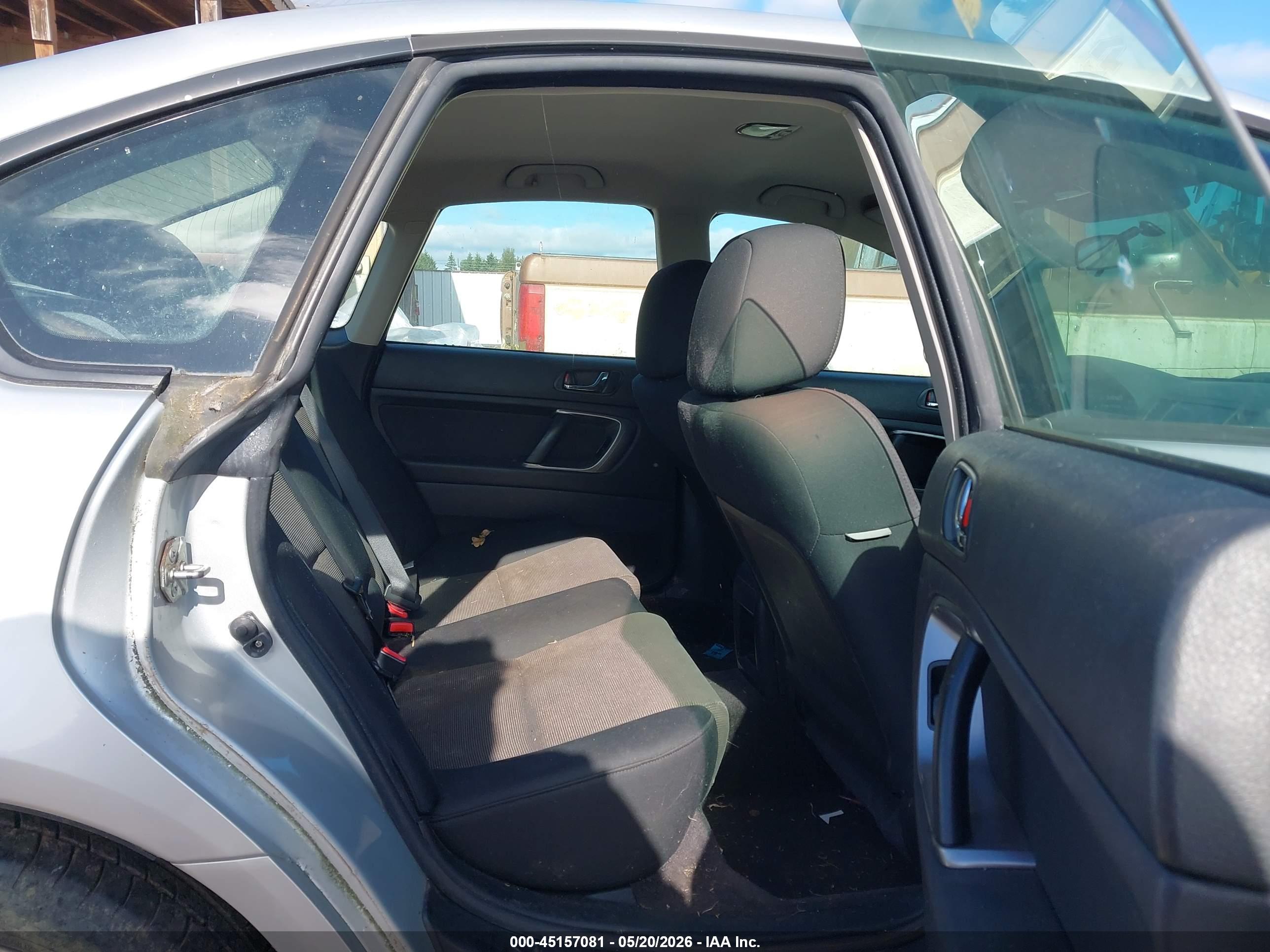 SUBARU LEGACY image 8