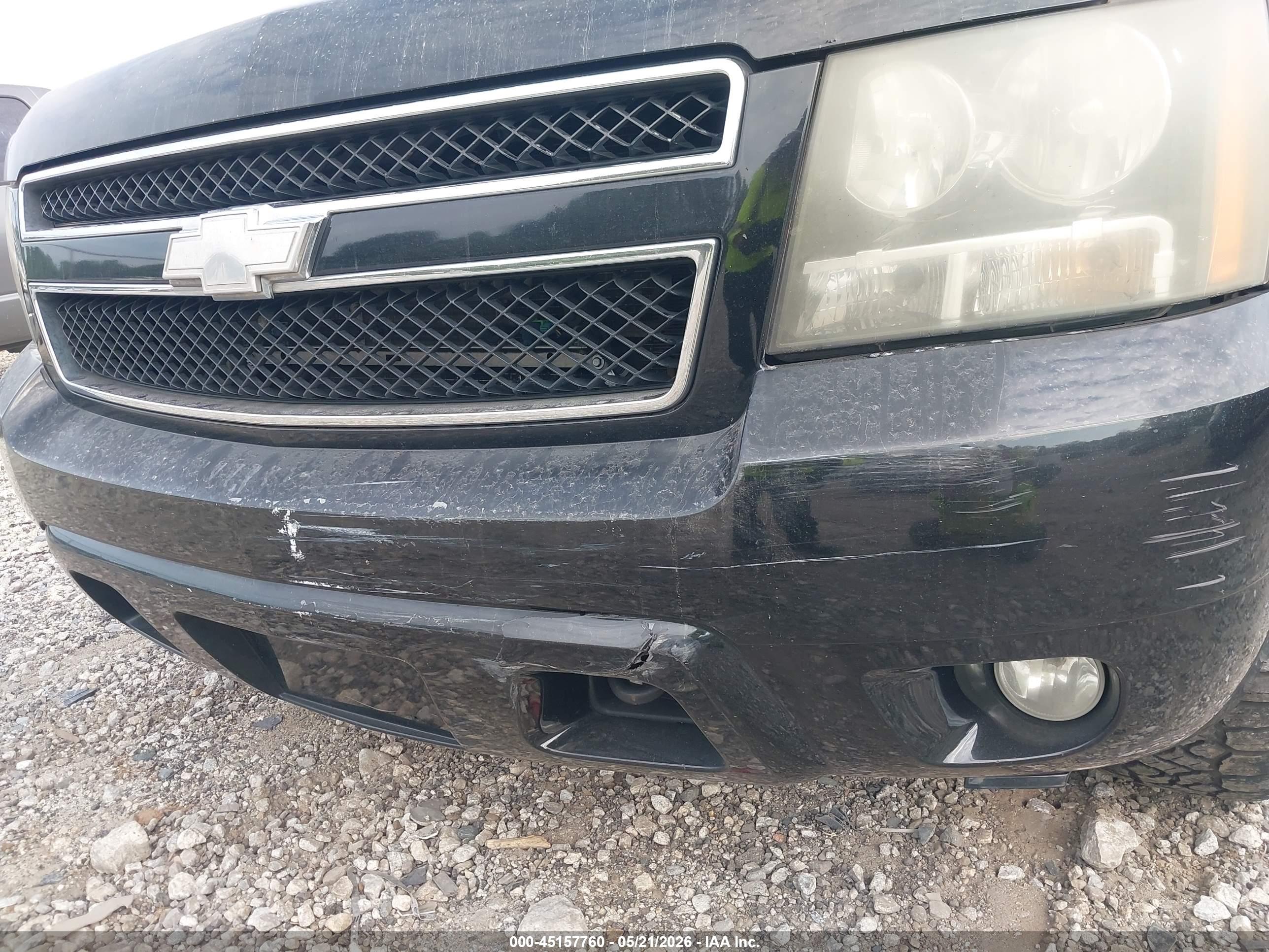 CHEVROLET TAHOE image 6