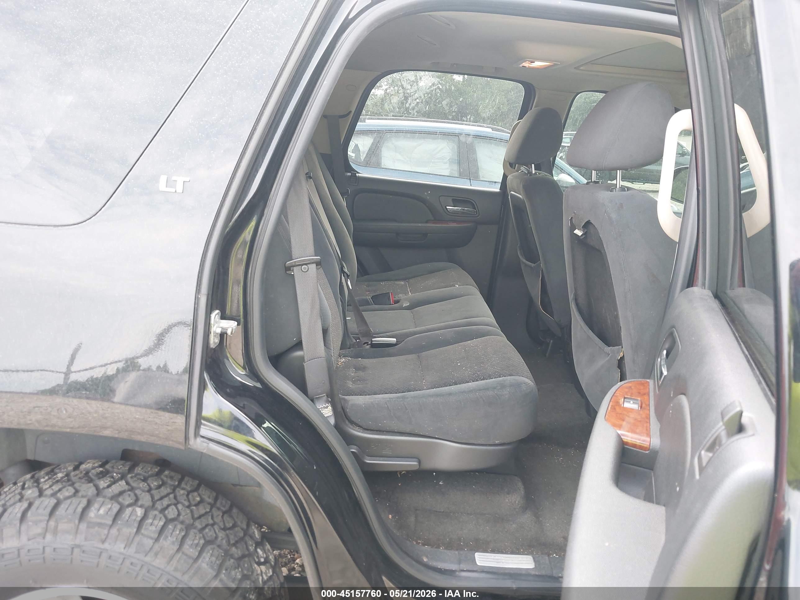 CHEVROLET TAHOE image 8