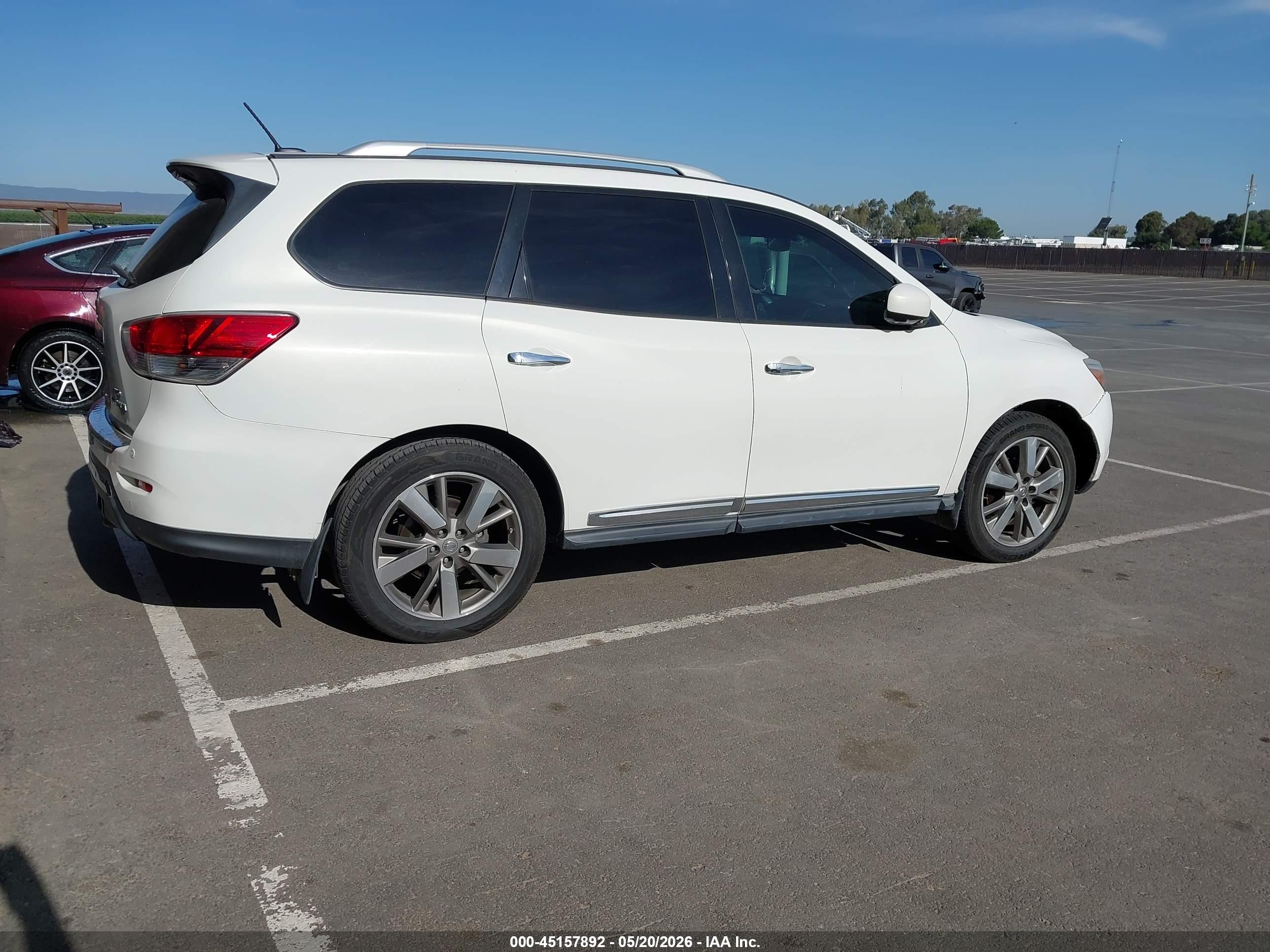 NISSAN PATHFINDER image 4