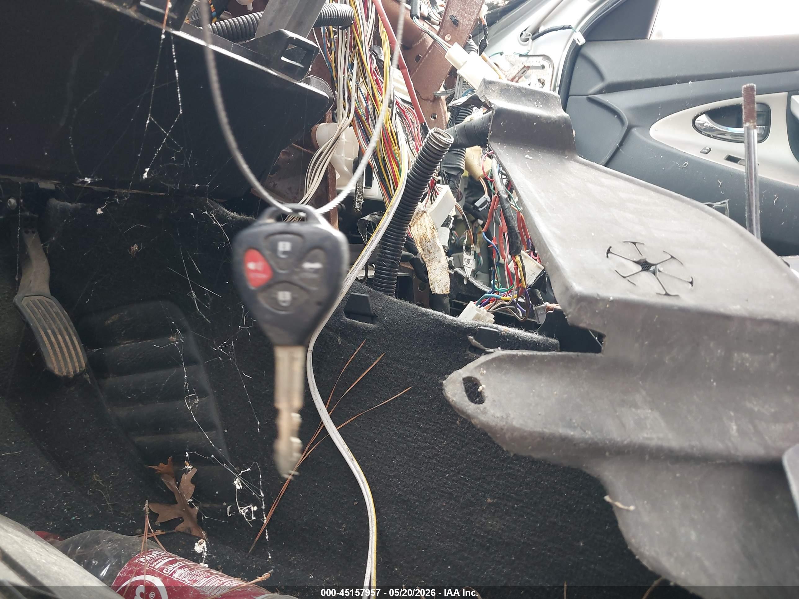 TOYOTA CAMRY image 11