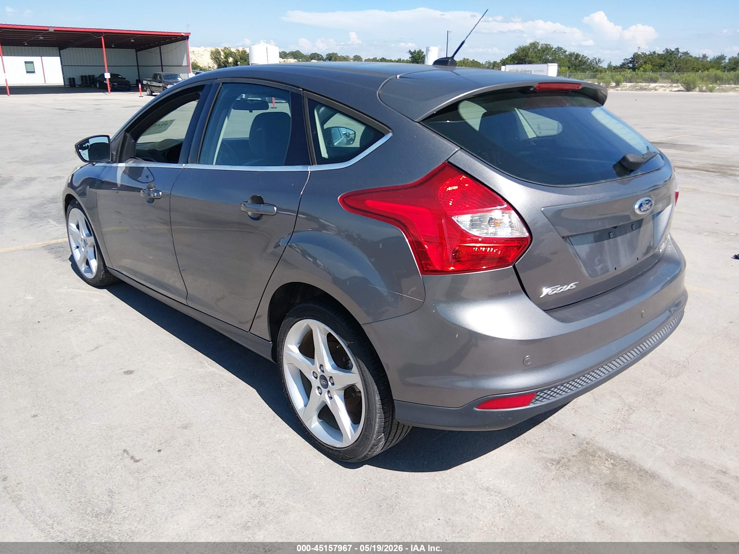 FORD FOCUS image 3