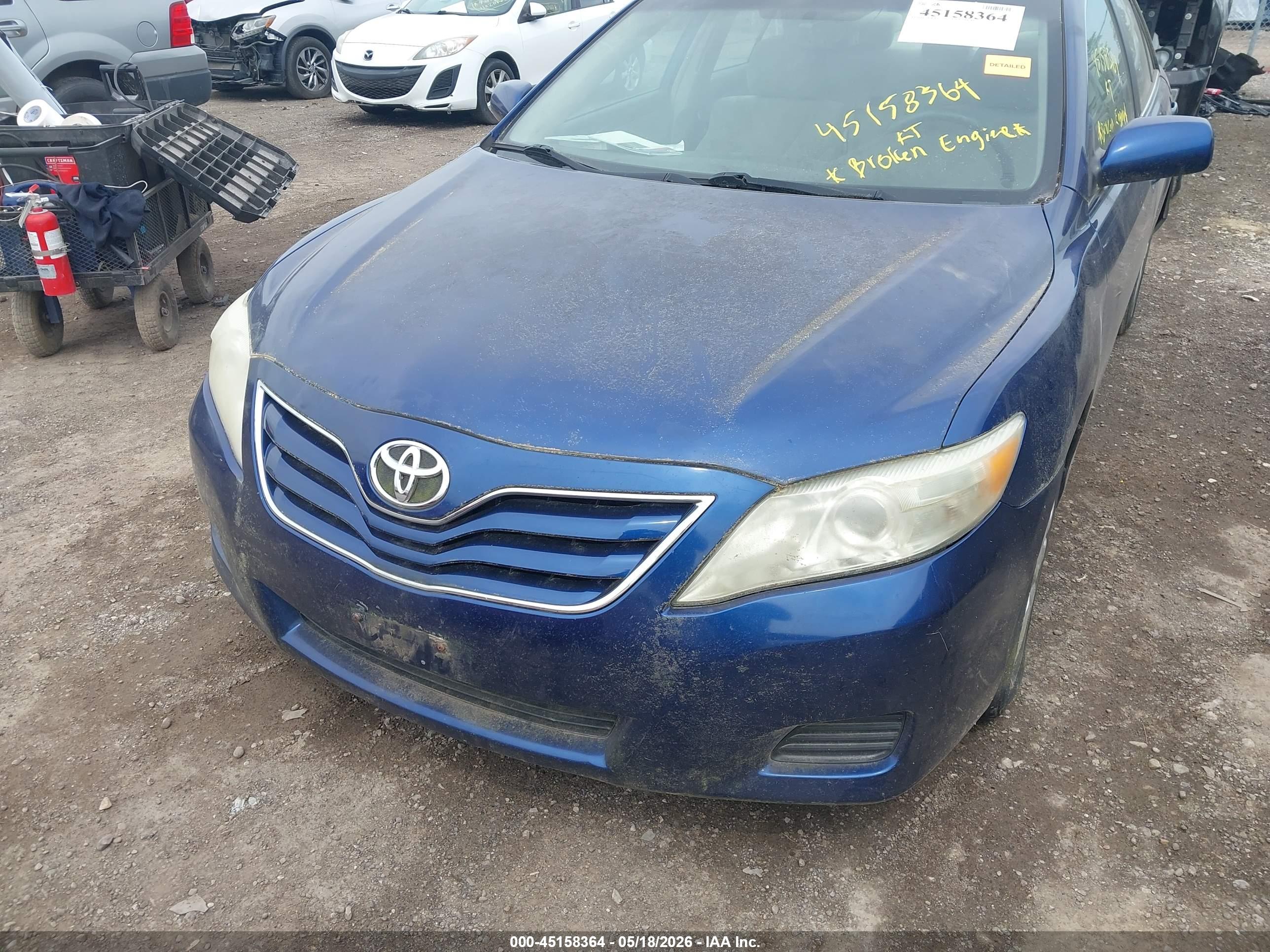 TOYOTA CAMRY image 6
