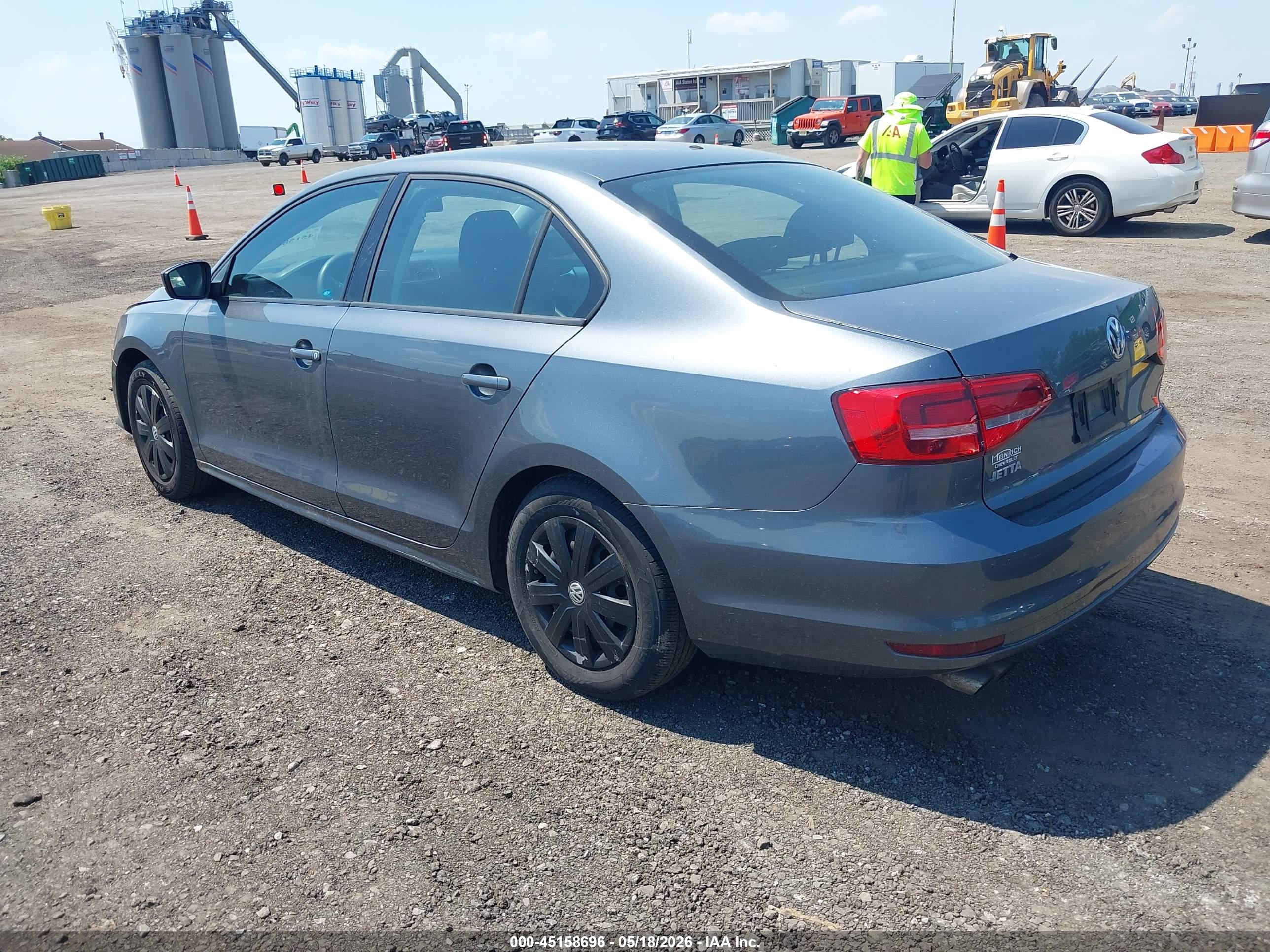VOLKSWAGEN JETTA image 3