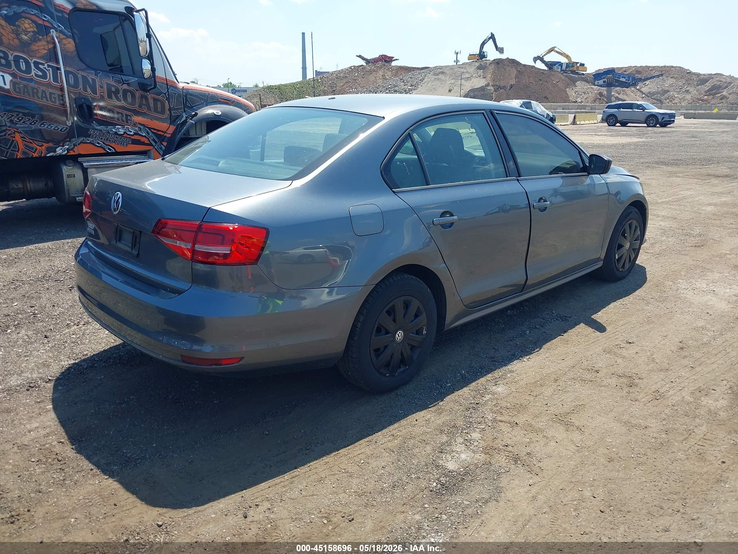 VOLKSWAGEN JETTA image 4