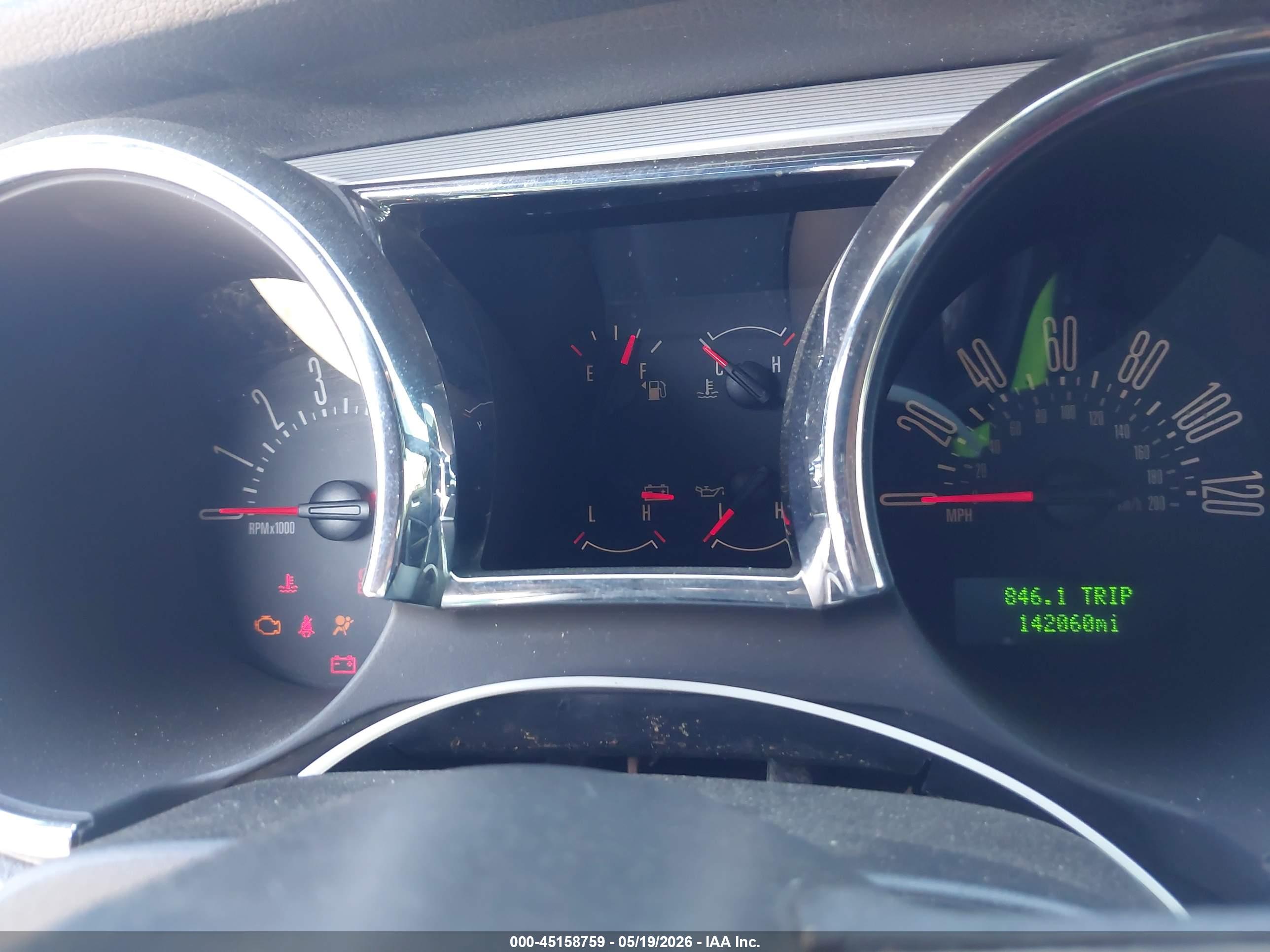 FORD MUSTANG image 7