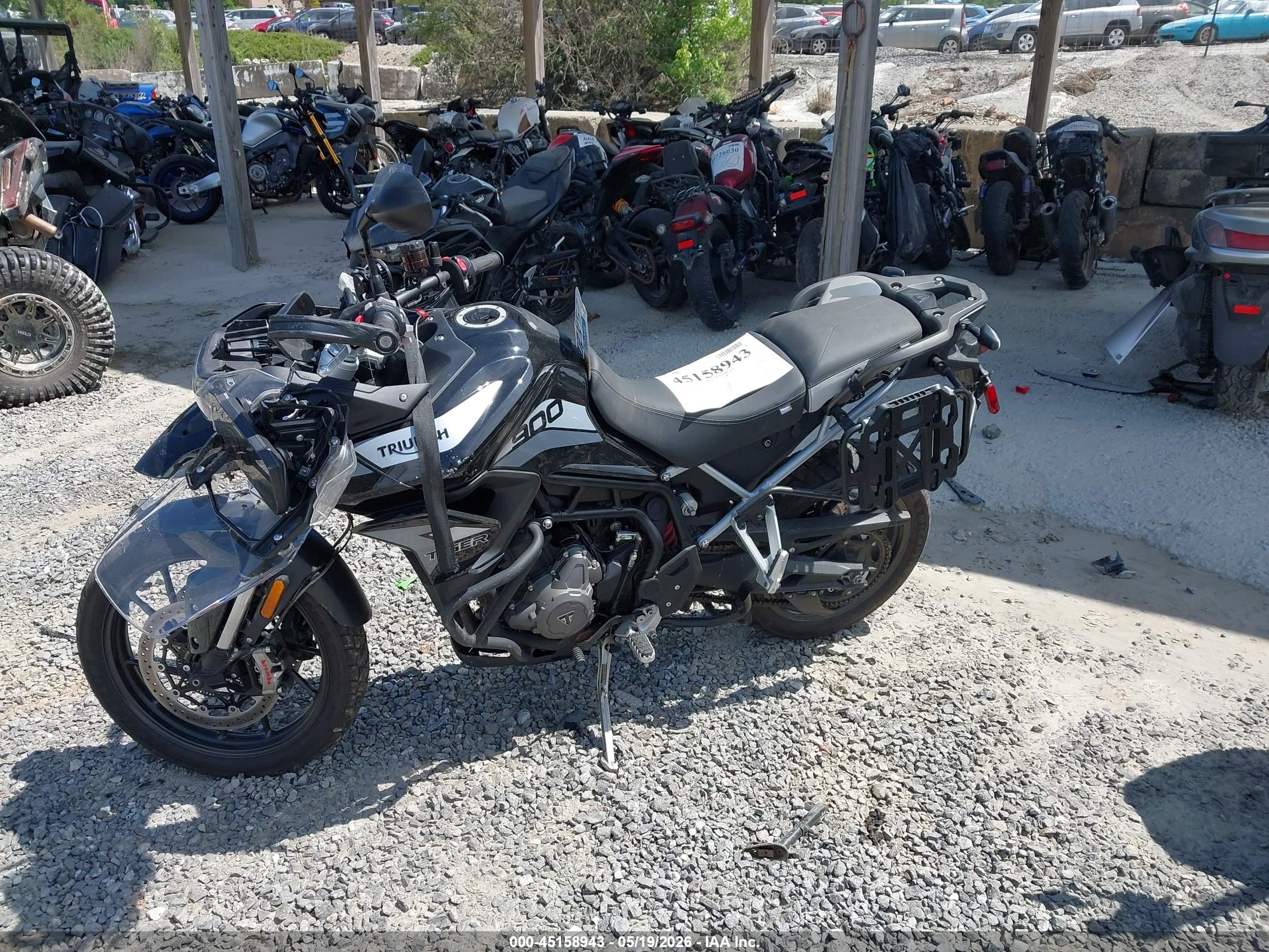 TRIUMPH MOTORCYCLE image 2