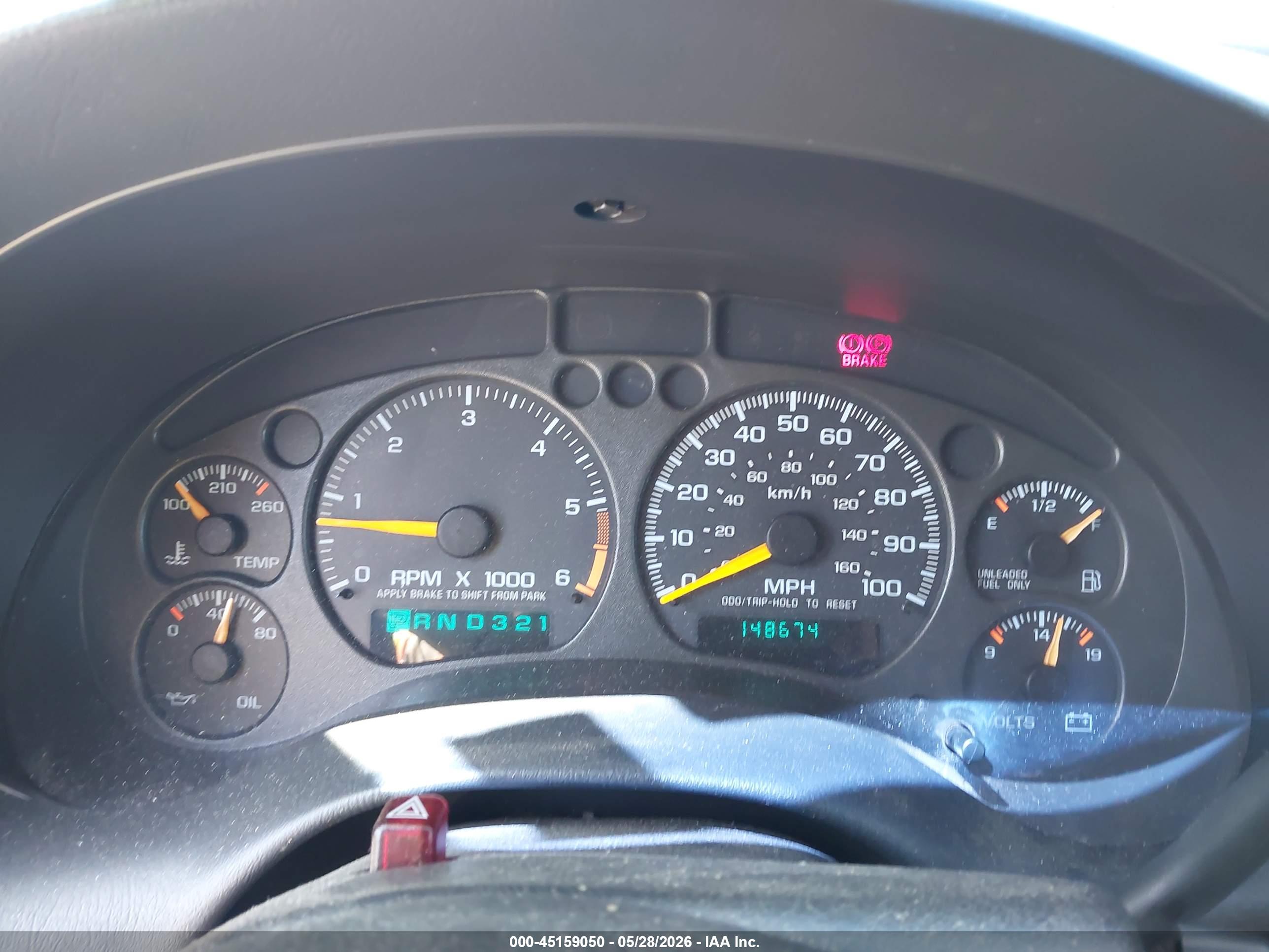 CHEVROLET BLAZER image 7