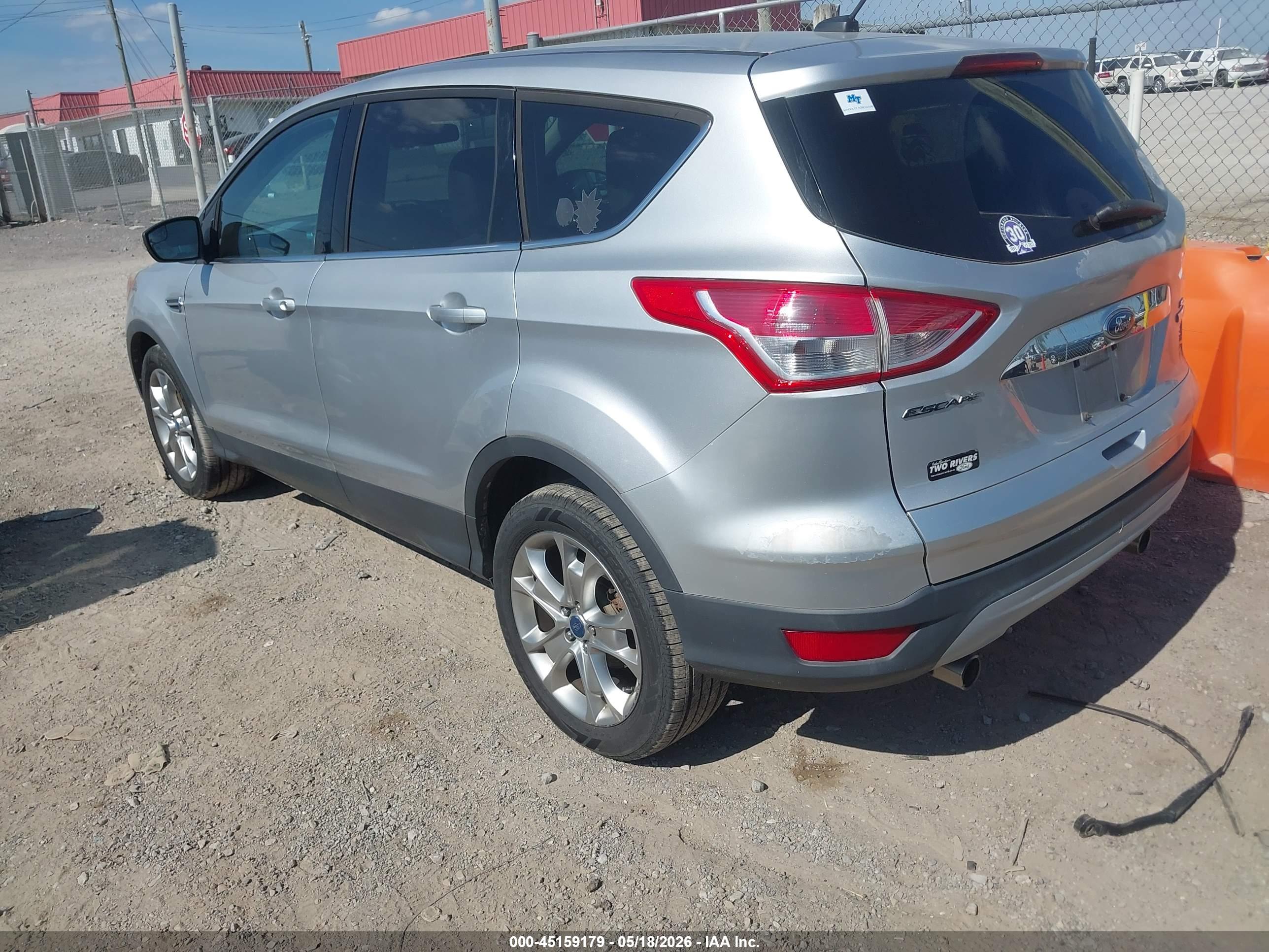 FORD ESCAPE image 3