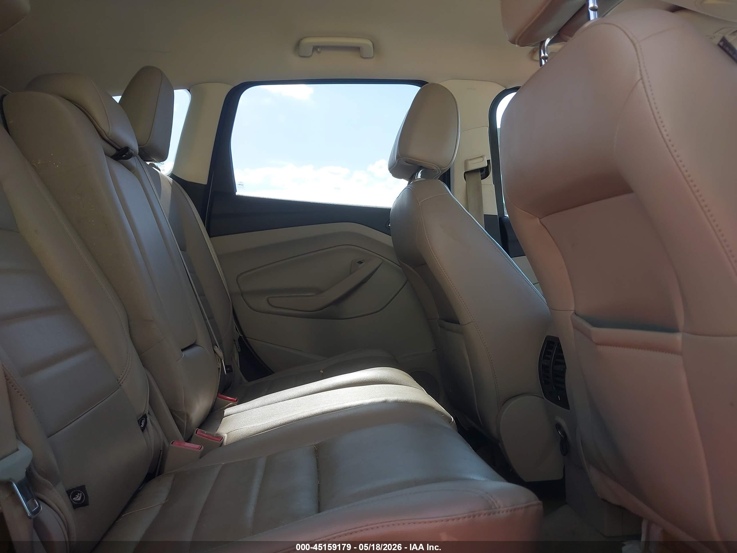 FORD ESCAPE image 8