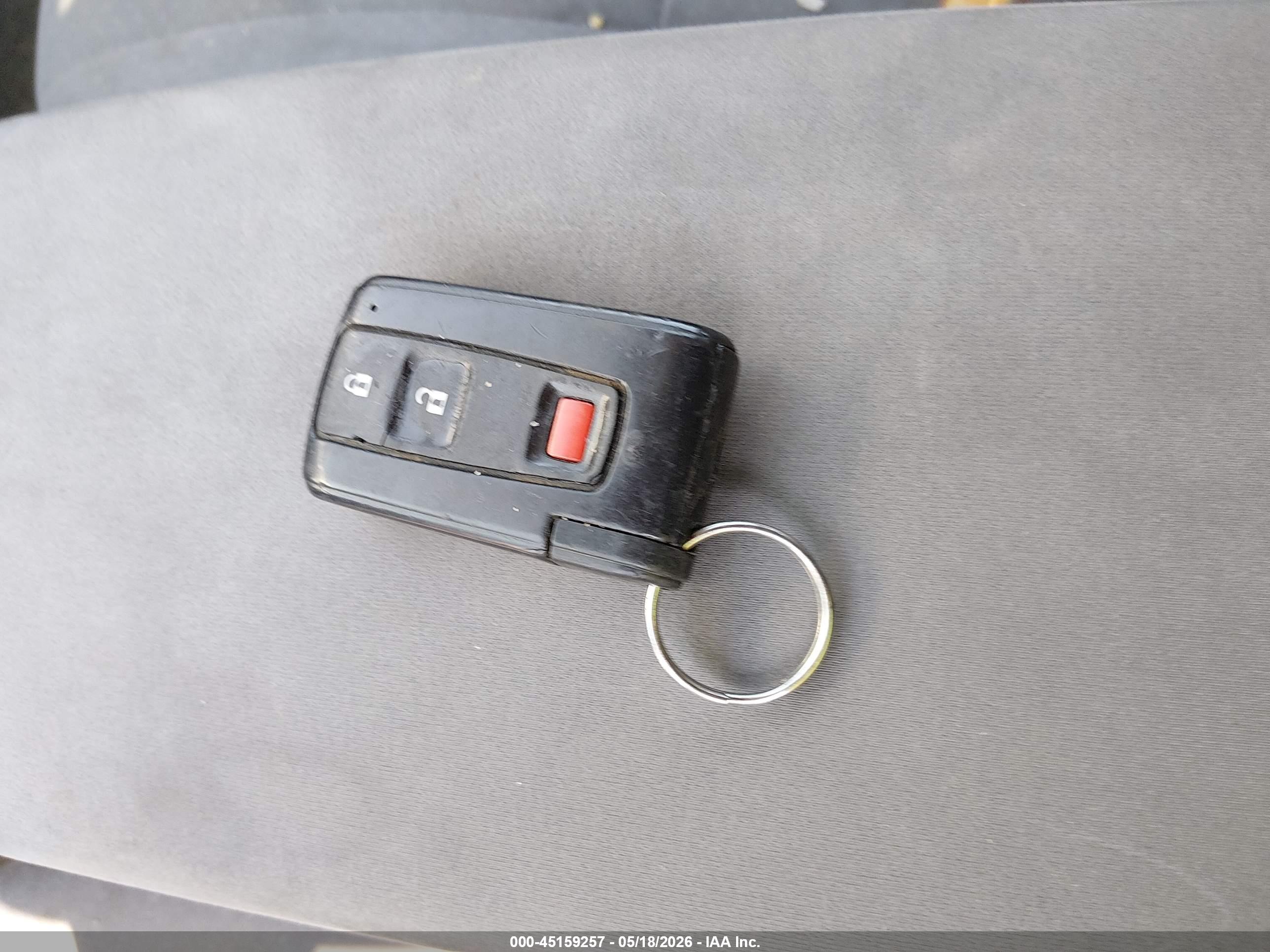 TOYOTA PRIUS image 11