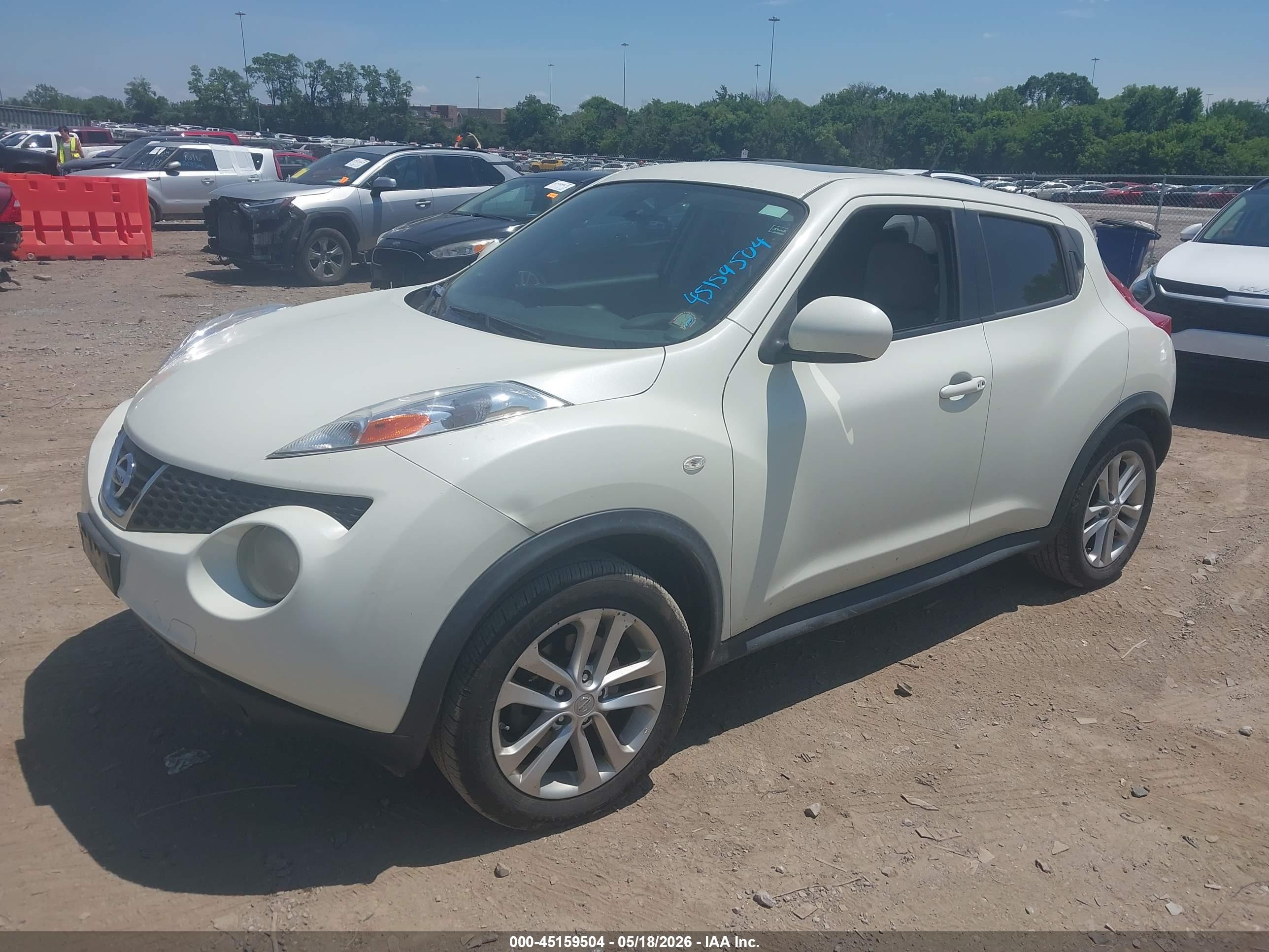 NISSAN JUKE image 2