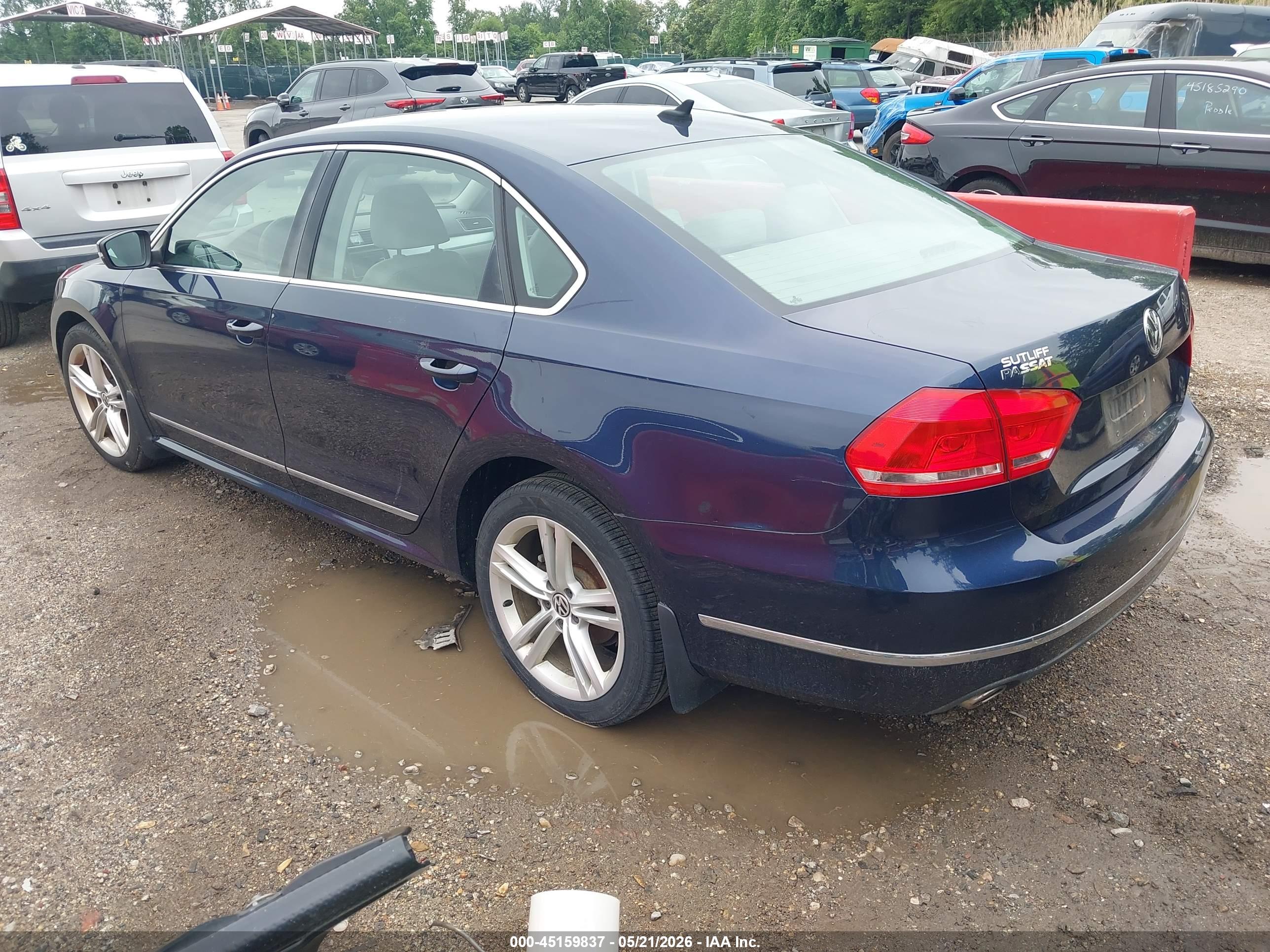 VOLKSWAGEN PASSAT image 3