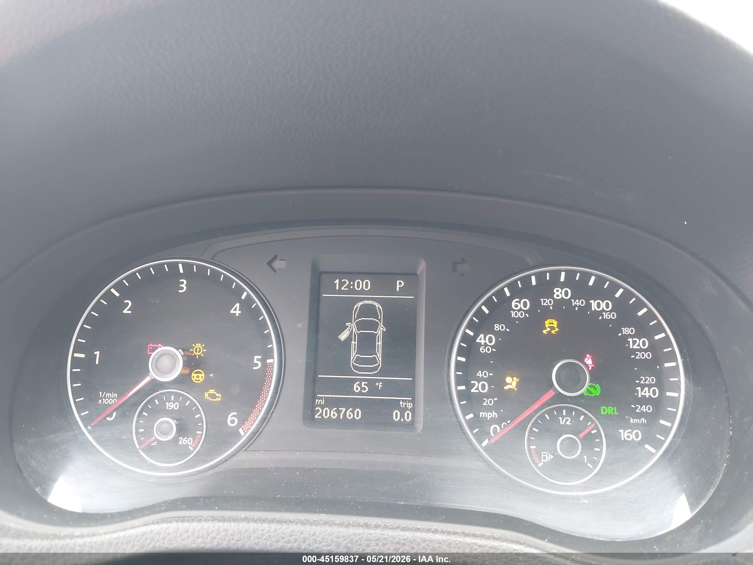 VOLKSWAGEN PASSAT image 7