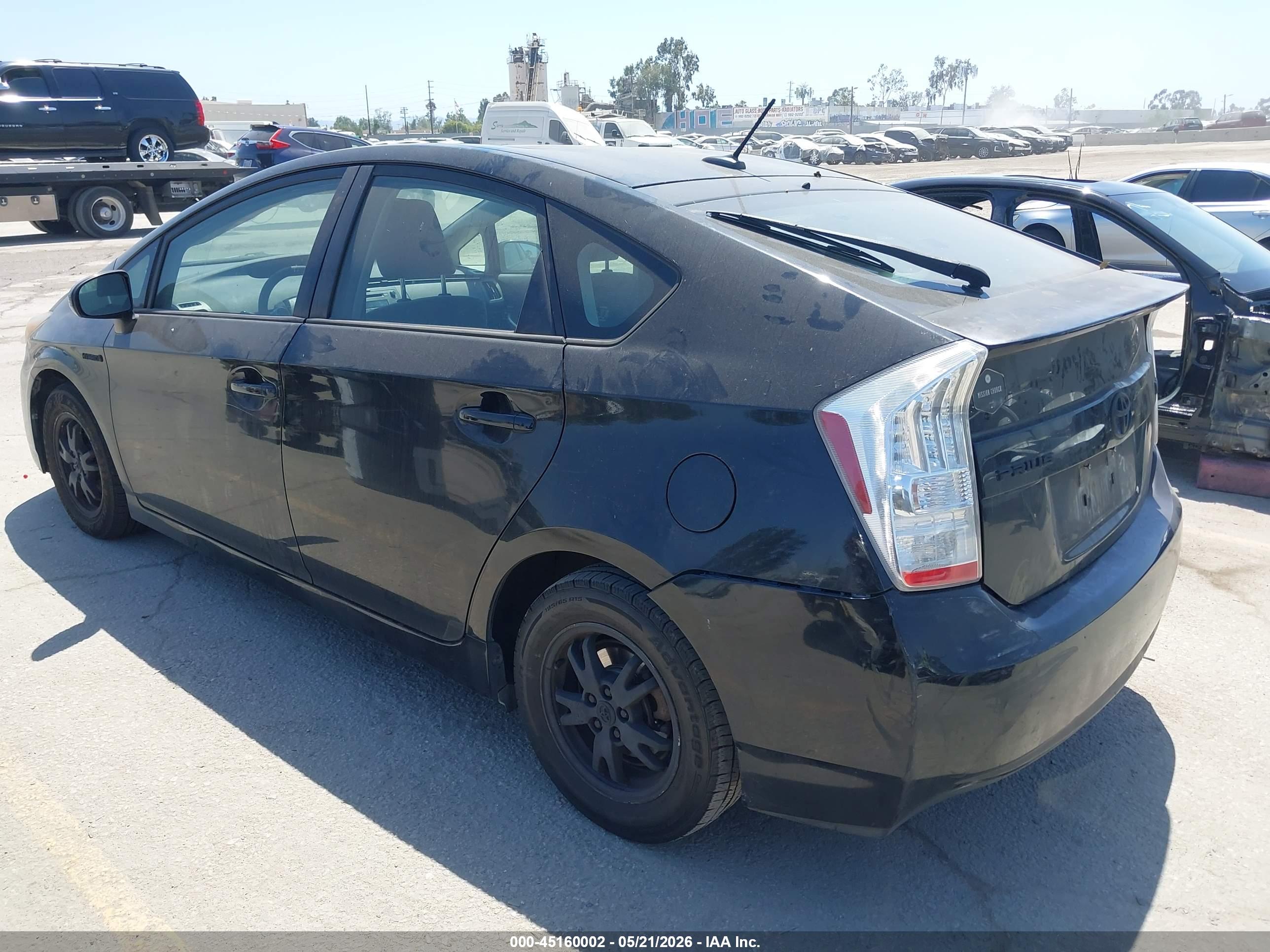 TOYOTA PRIUS image 3