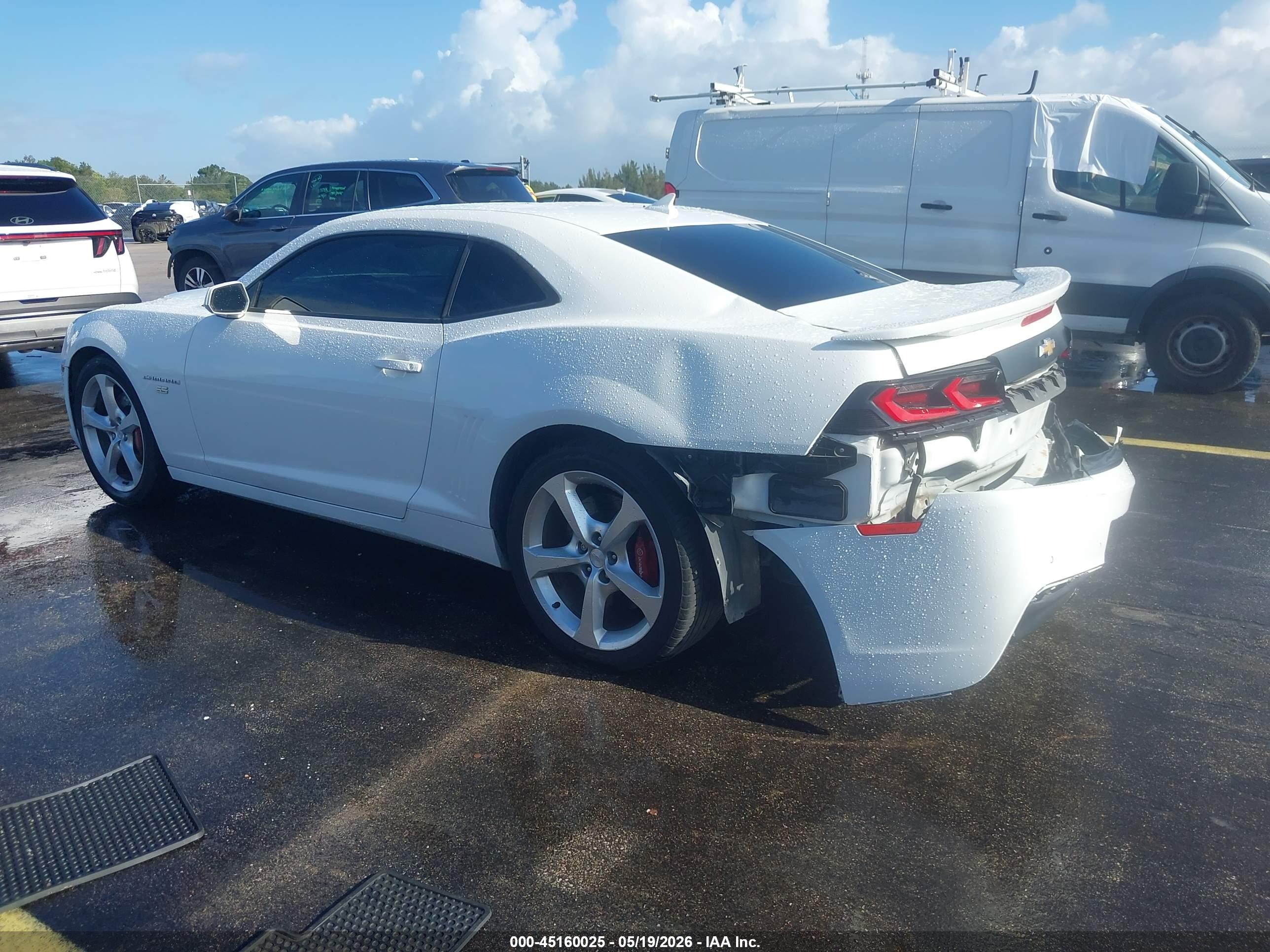 CHEVROLET CAMARO image 3