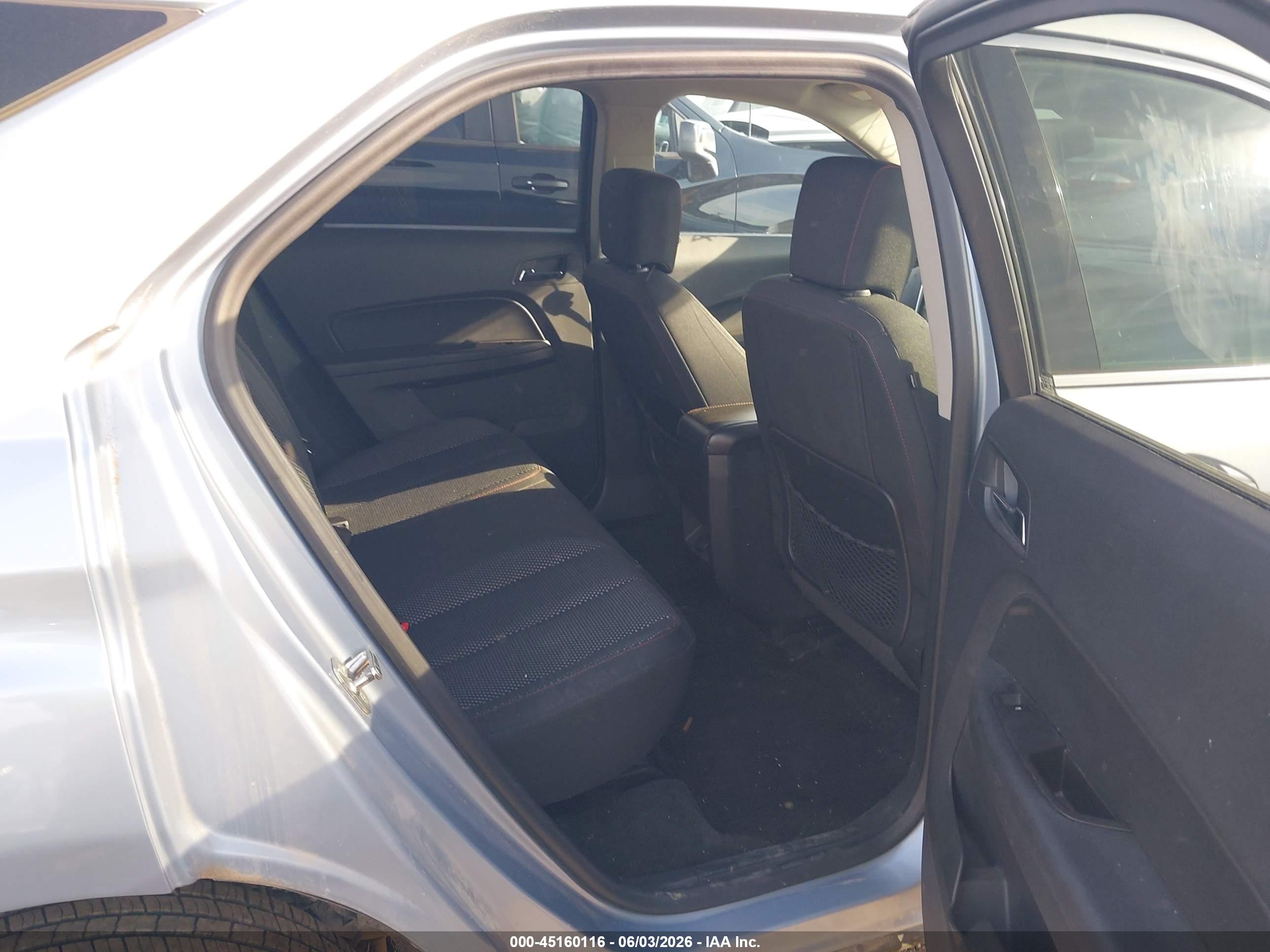 CHEVROLET EQUINOX image 8