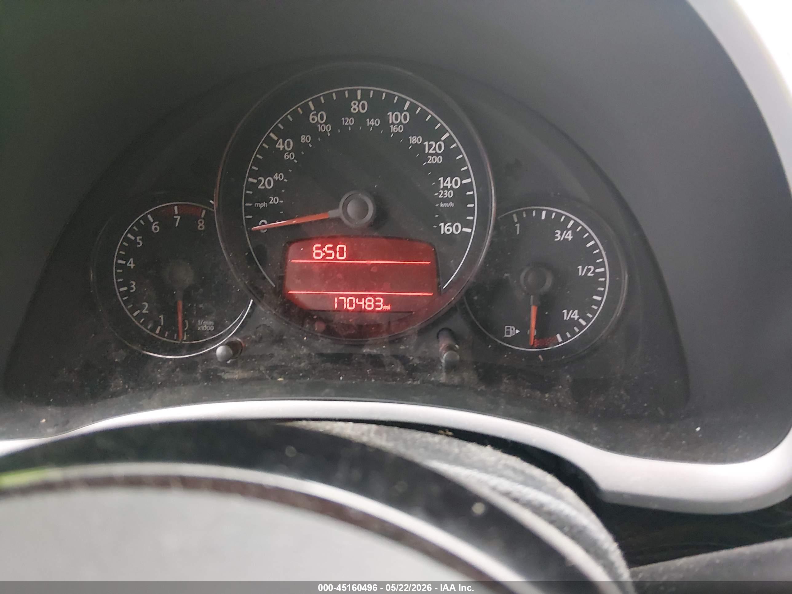 VOLKSWAGEN BEETLE image 7