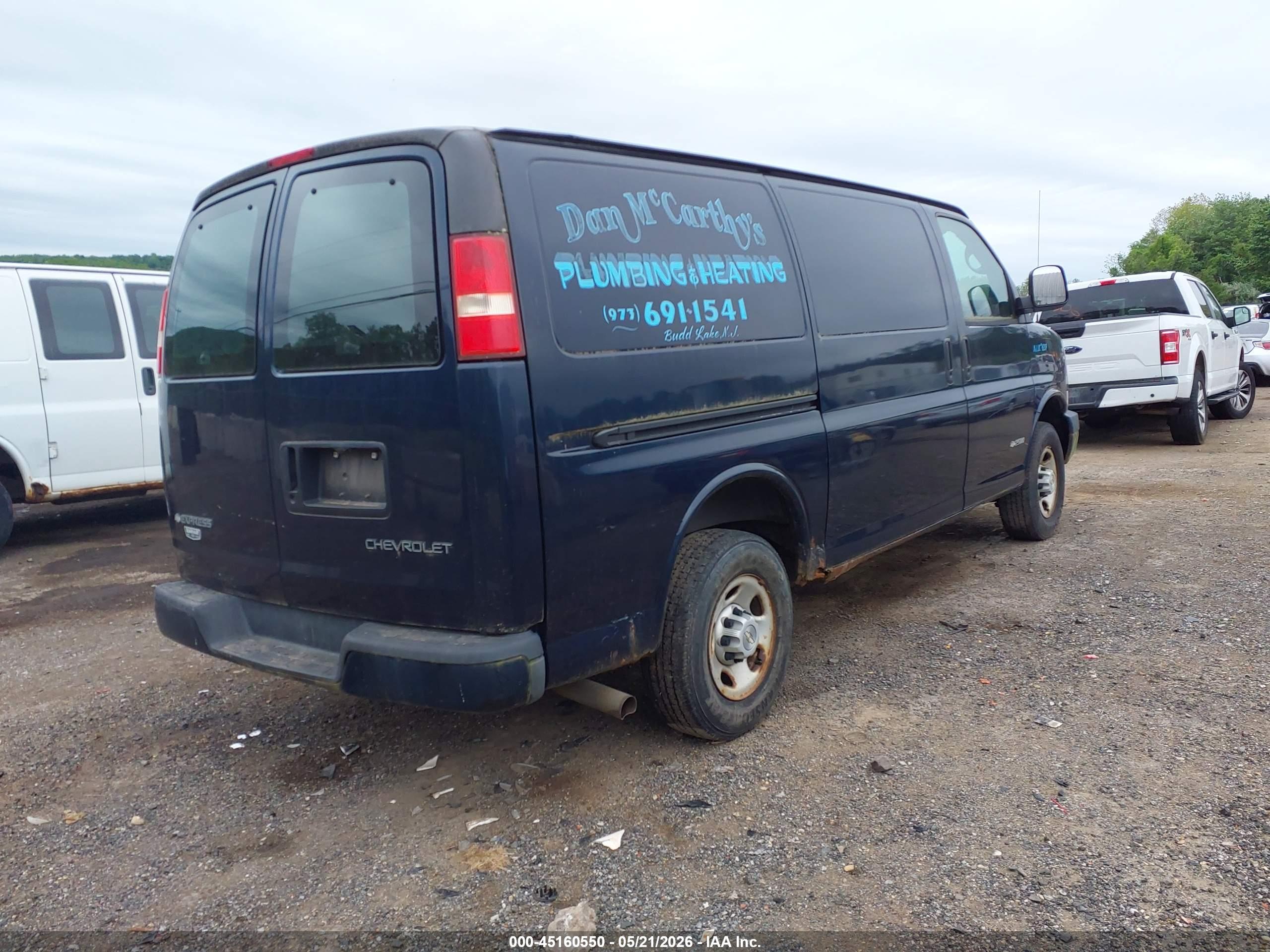 CHEVROLET EXPRESS image 4