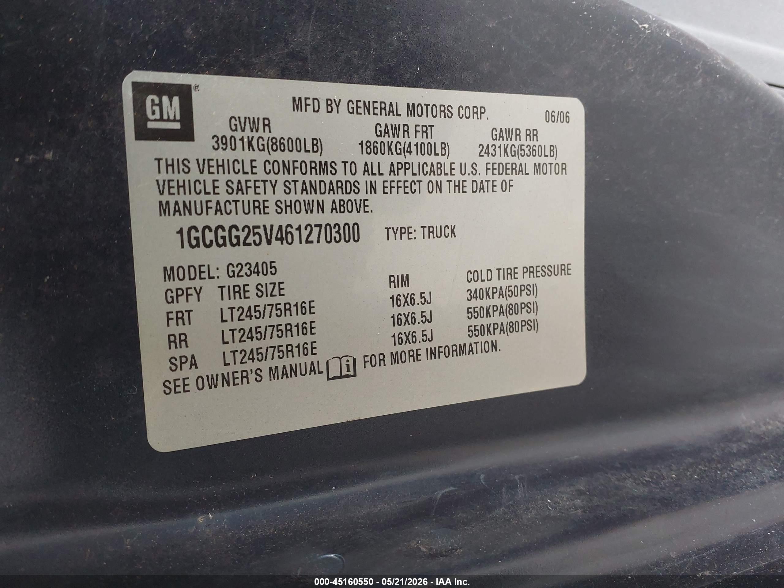 CHEVROLET EXPRESS image 9
