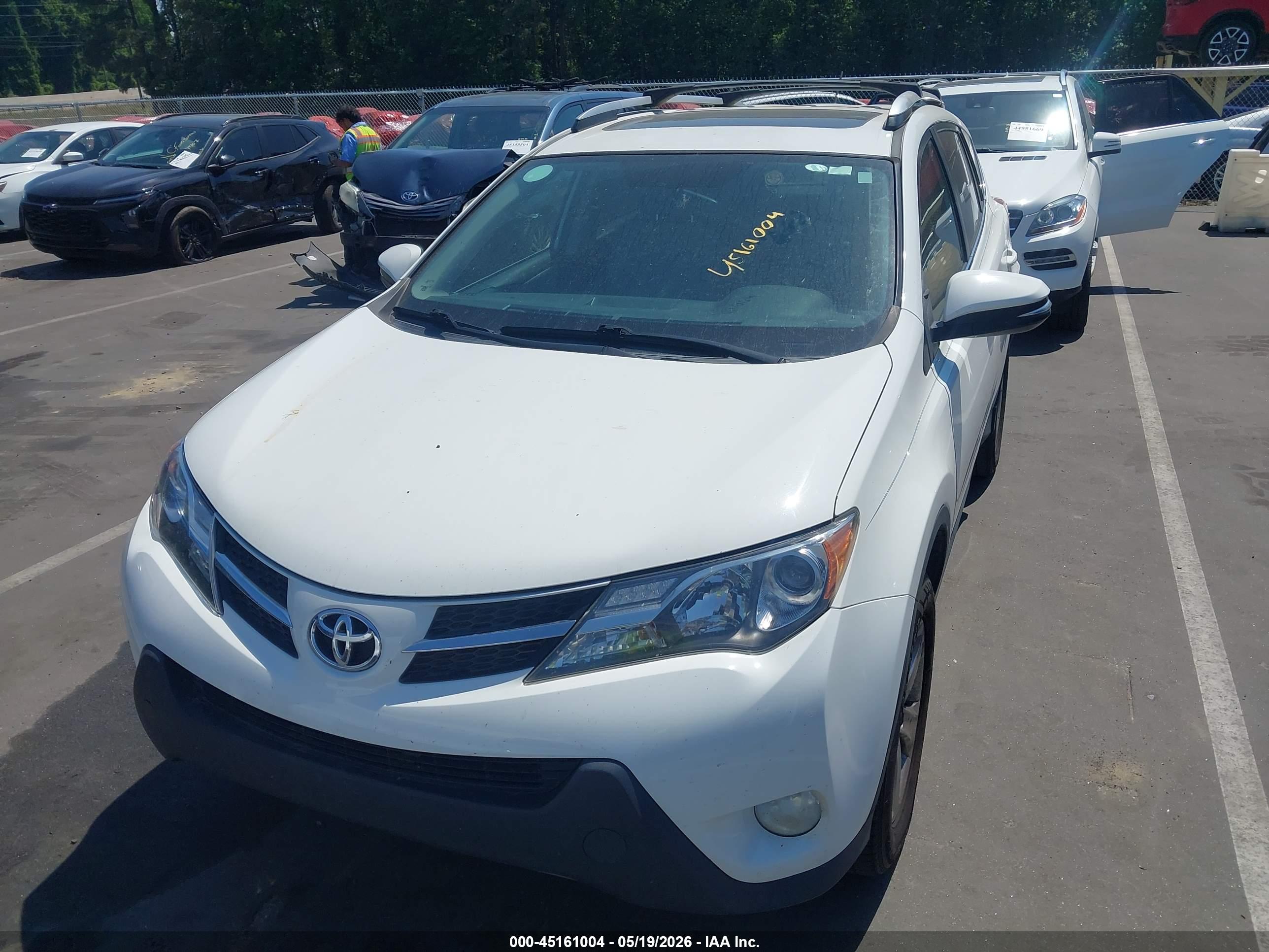 TOYOTA RAV4 image 6