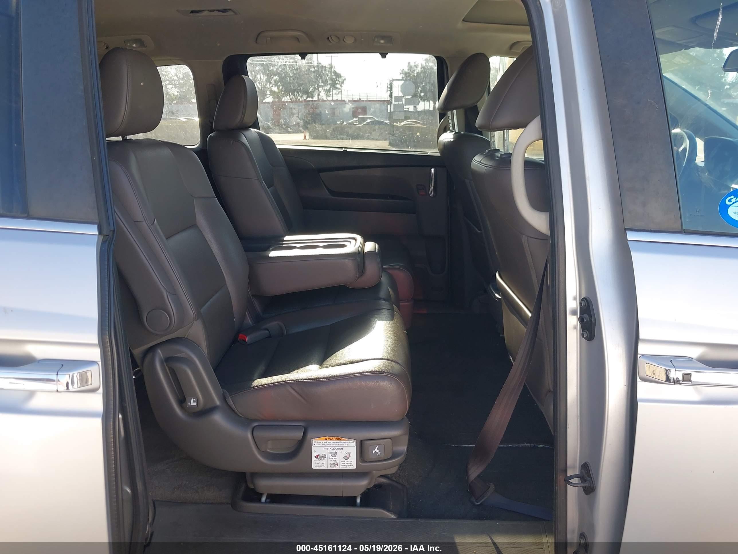 HONDA ODYSSEY image 8