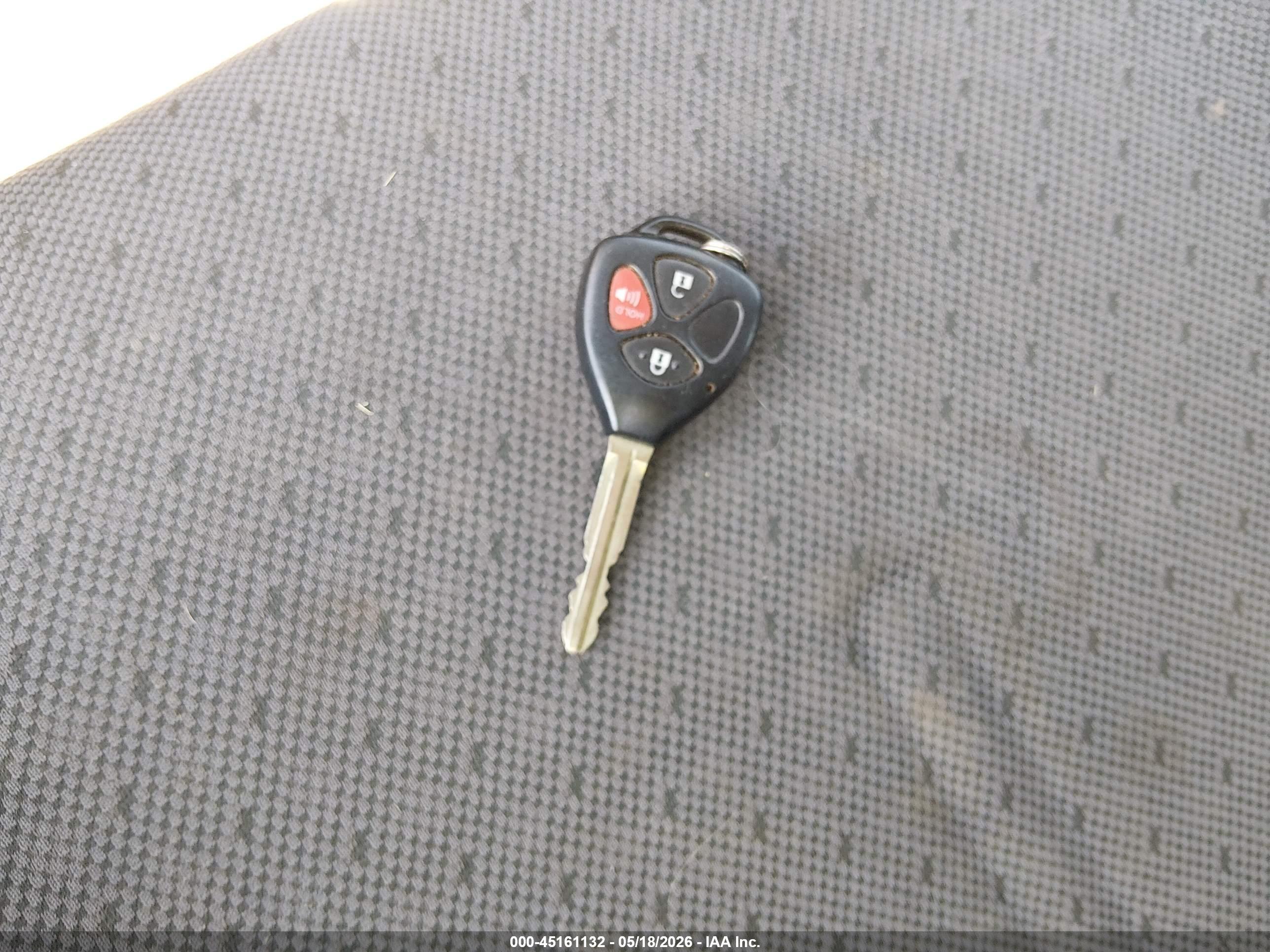 TOYOTA YARIS image 11