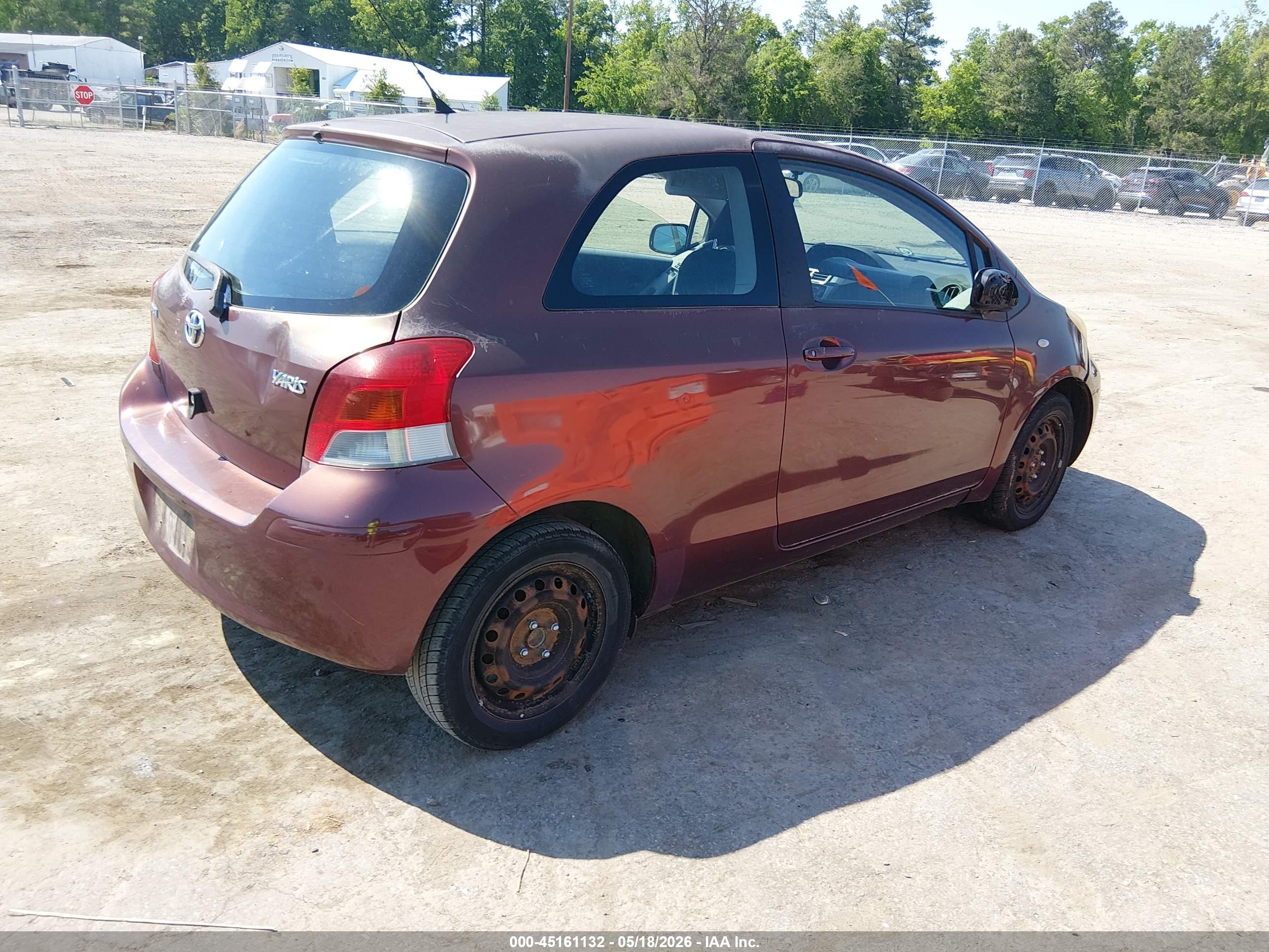 TOYOTA YARIS image 4