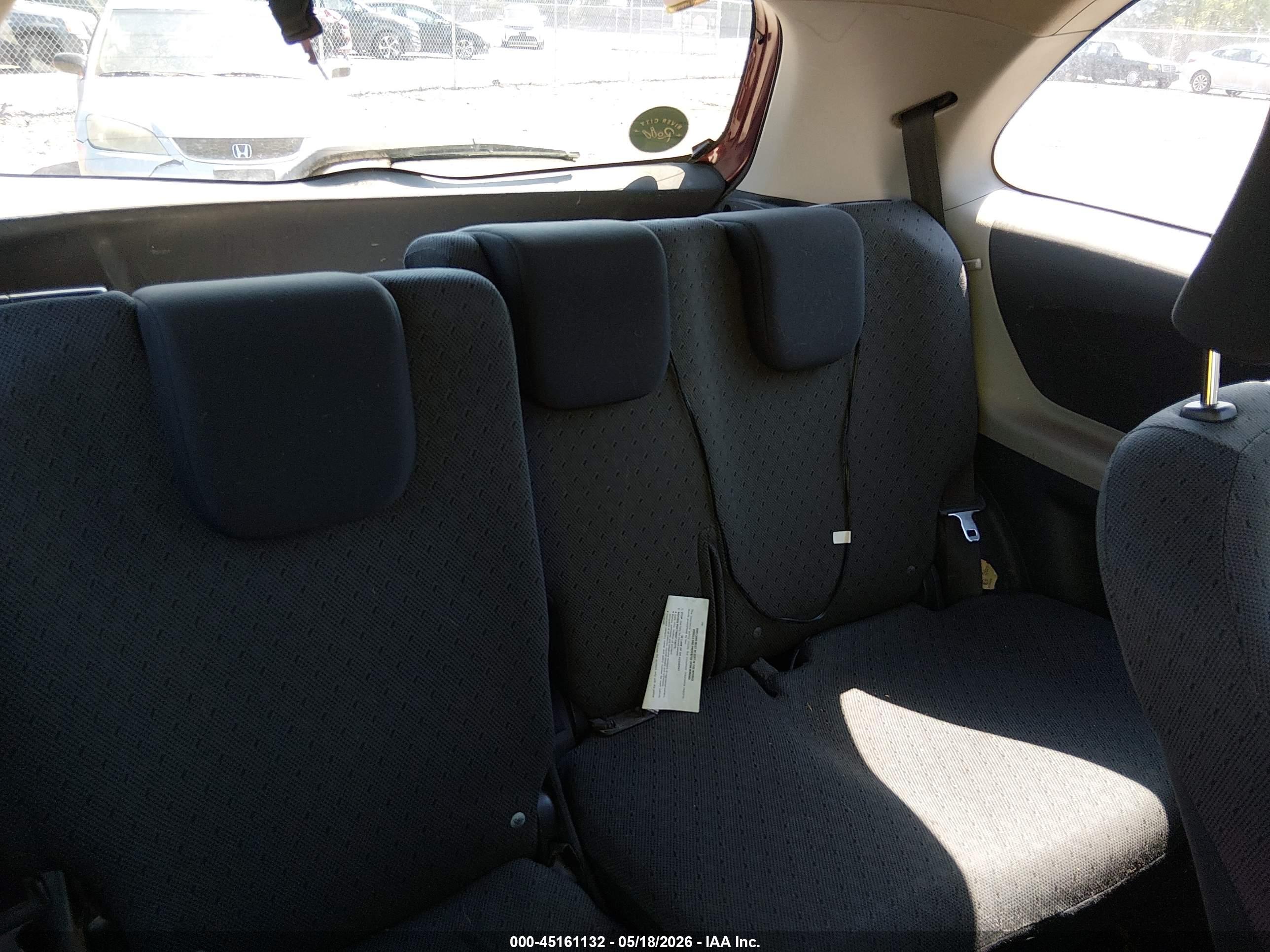 TOYOTA YARIS image 8