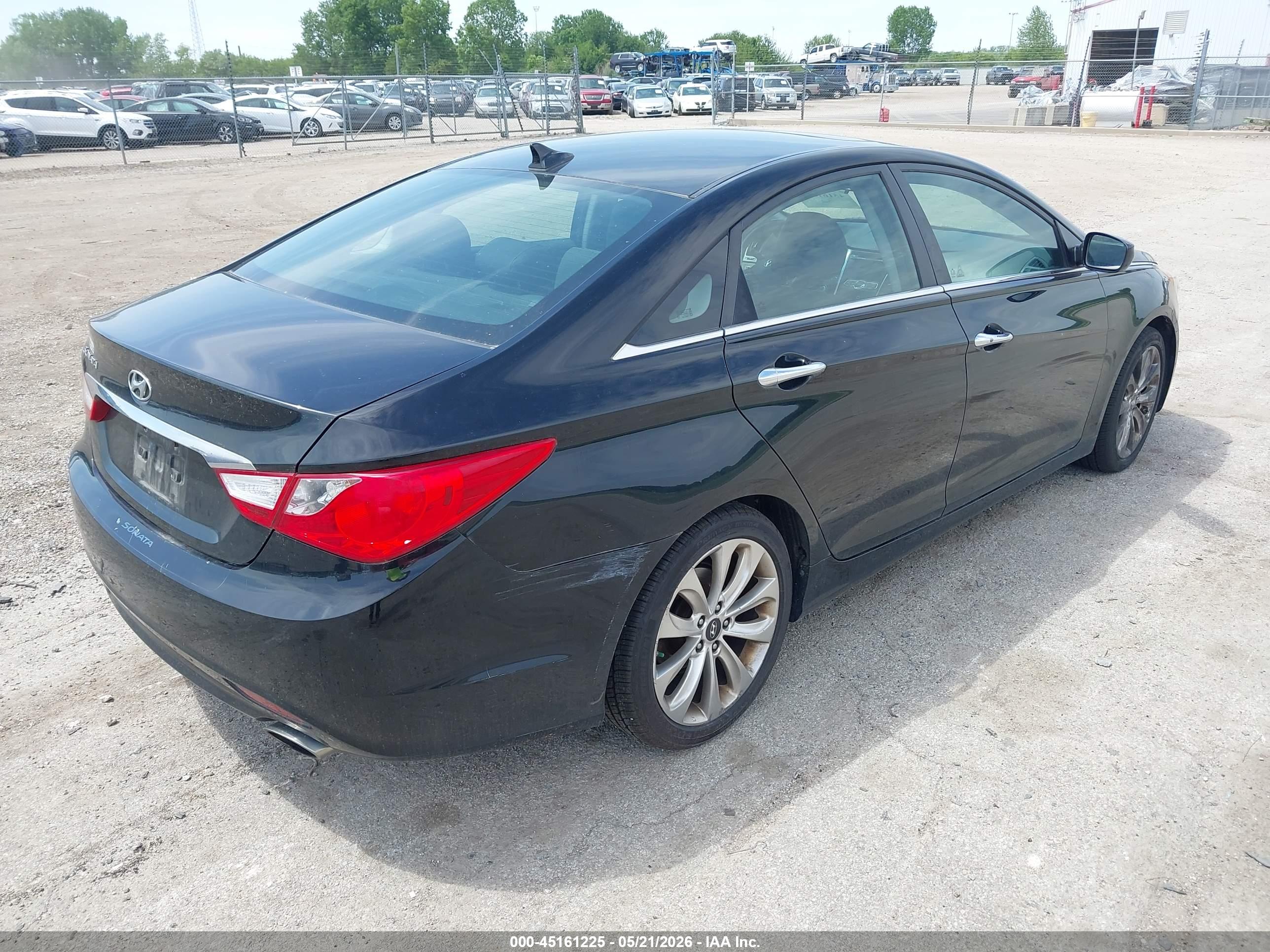 HYUNDAI SONATA image 4