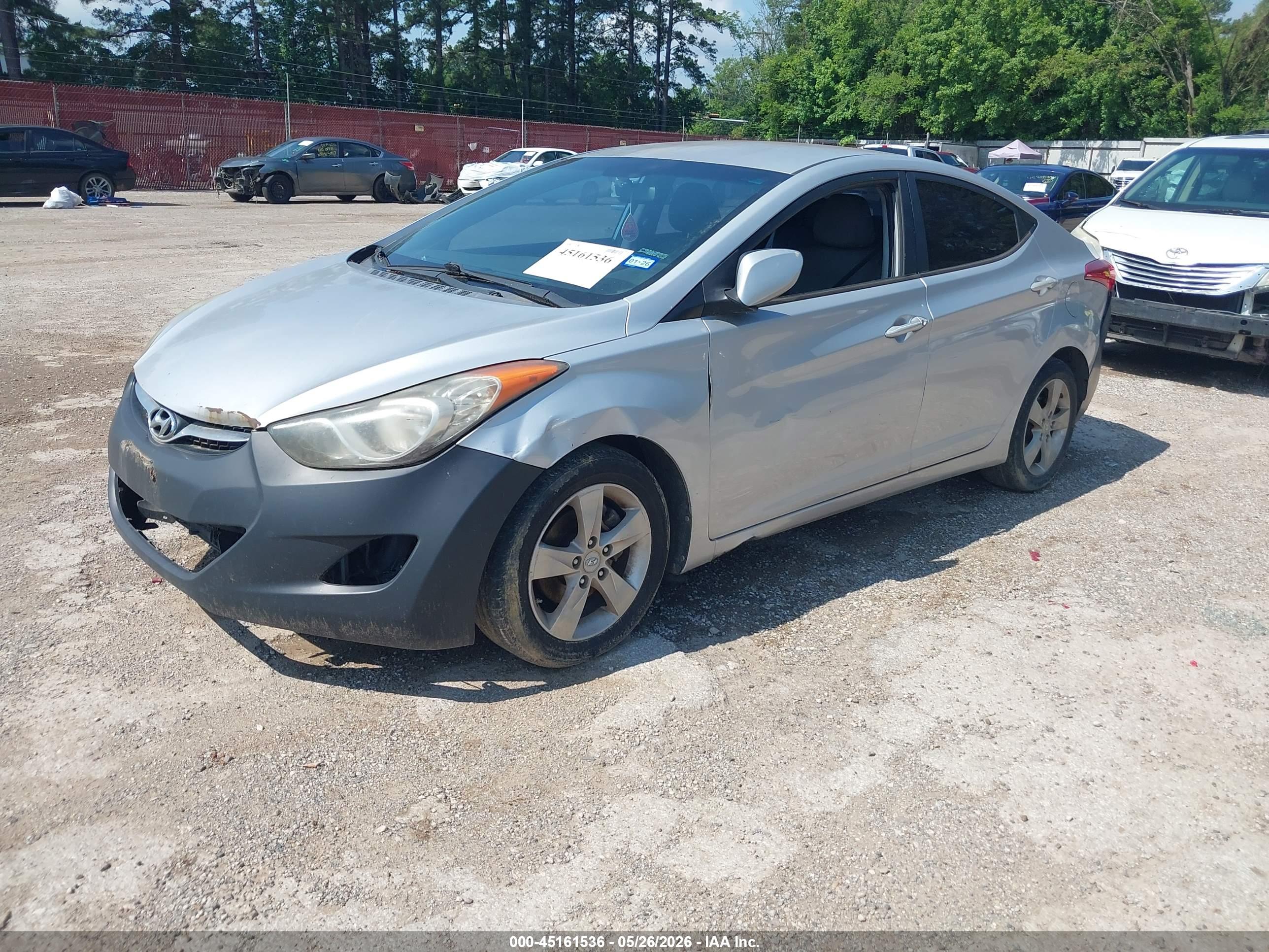 HYUNDAI ELANTRA image 2