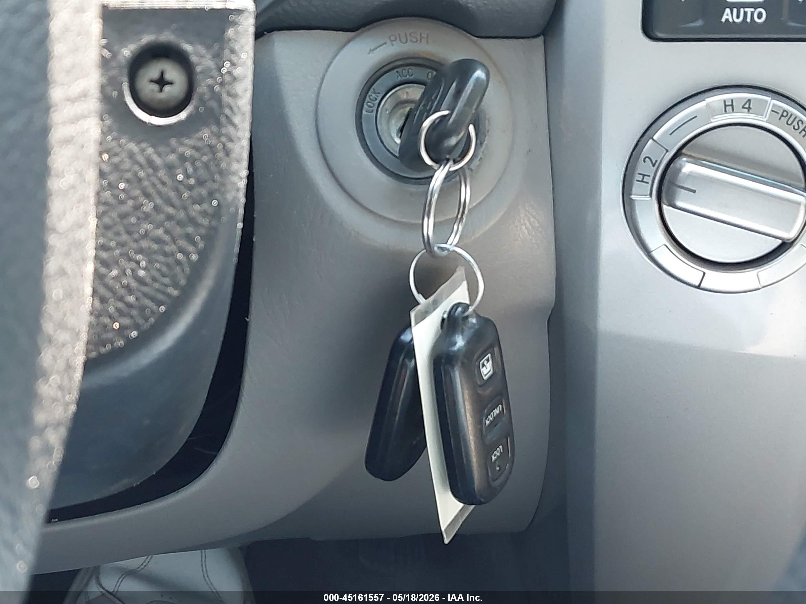 TOYOTA 4RUNNER image 11