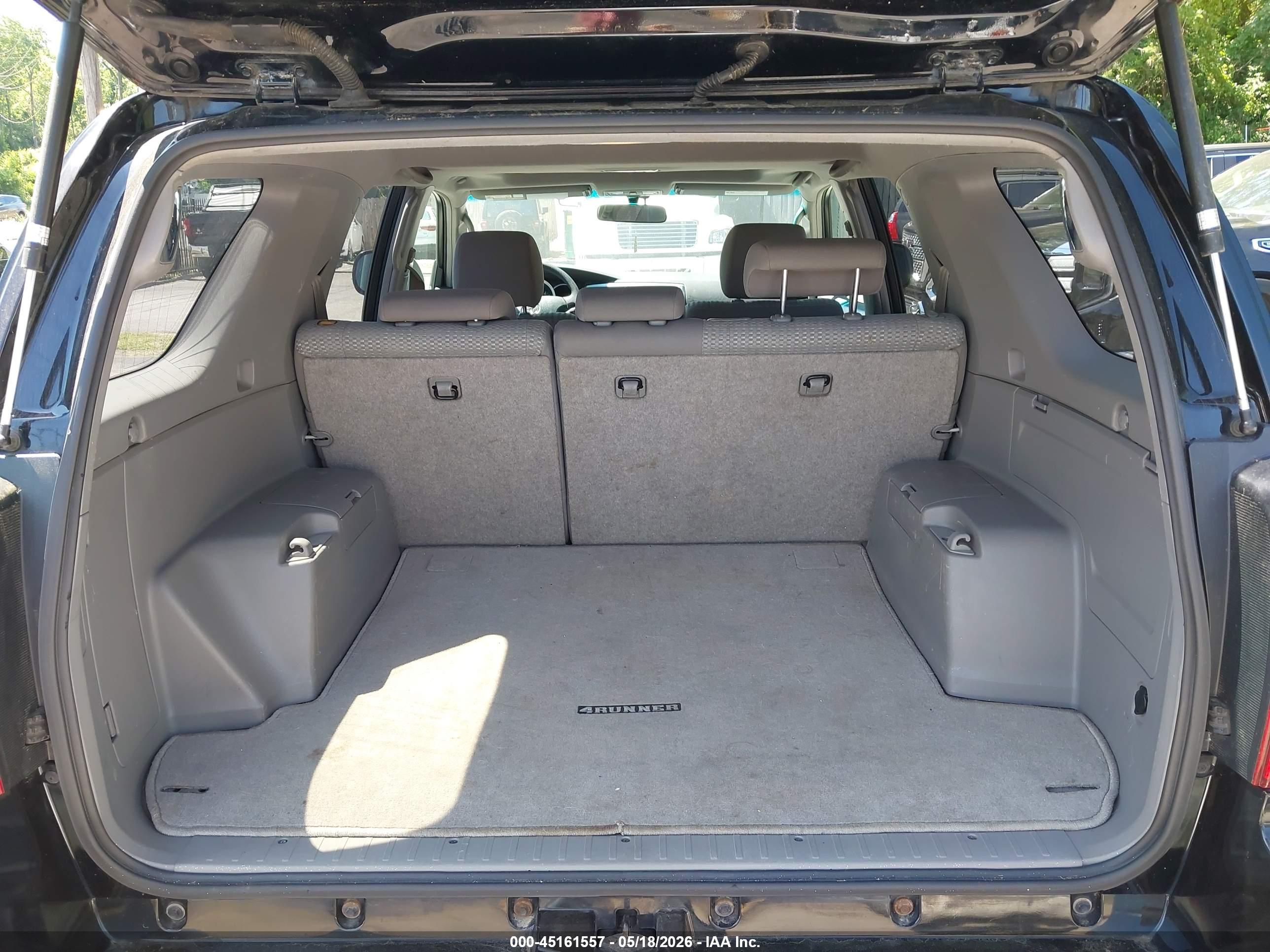 TOYOTA 4RUNNER image 6