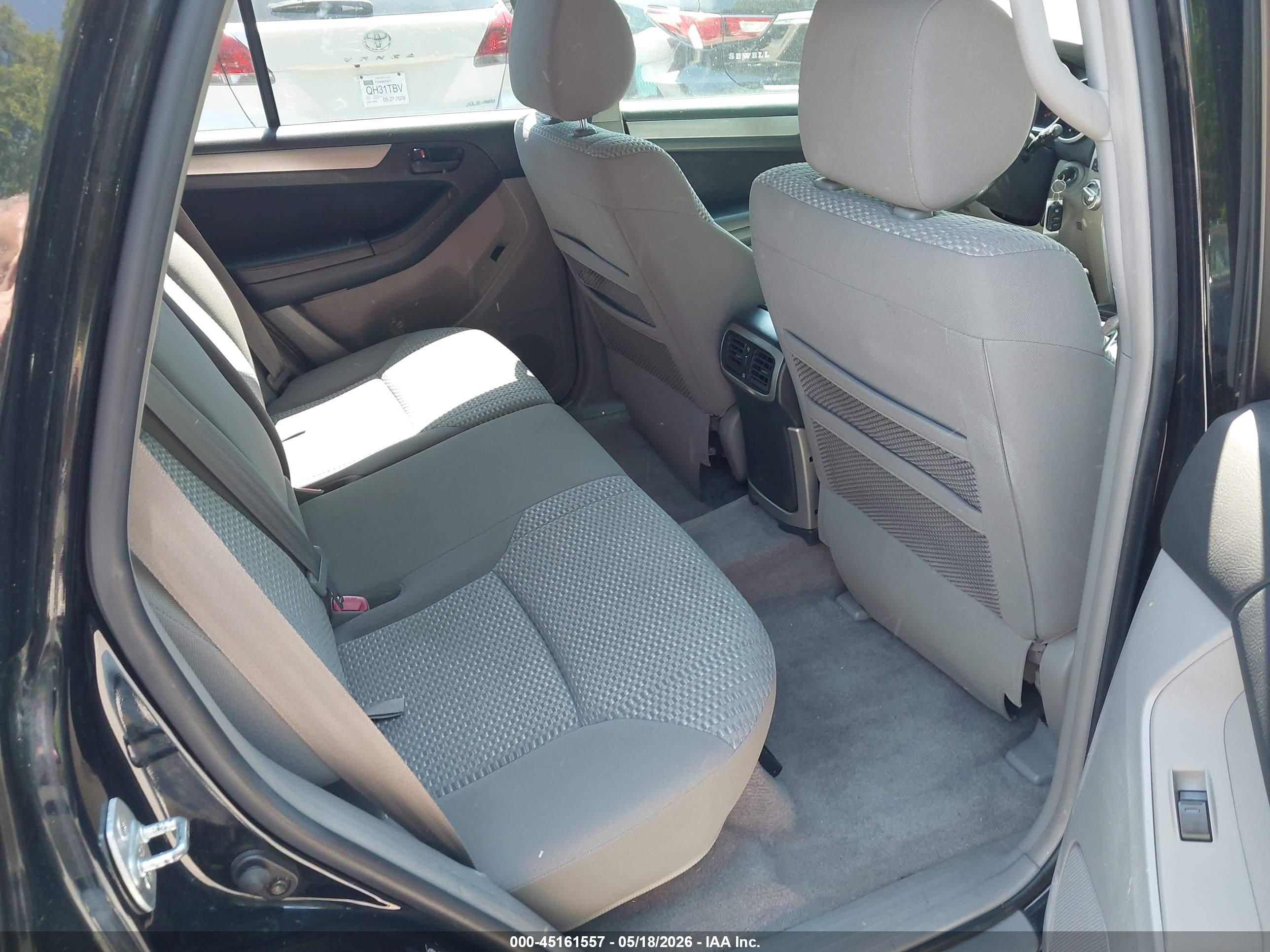 TOYOTA 4RUNNER image 8