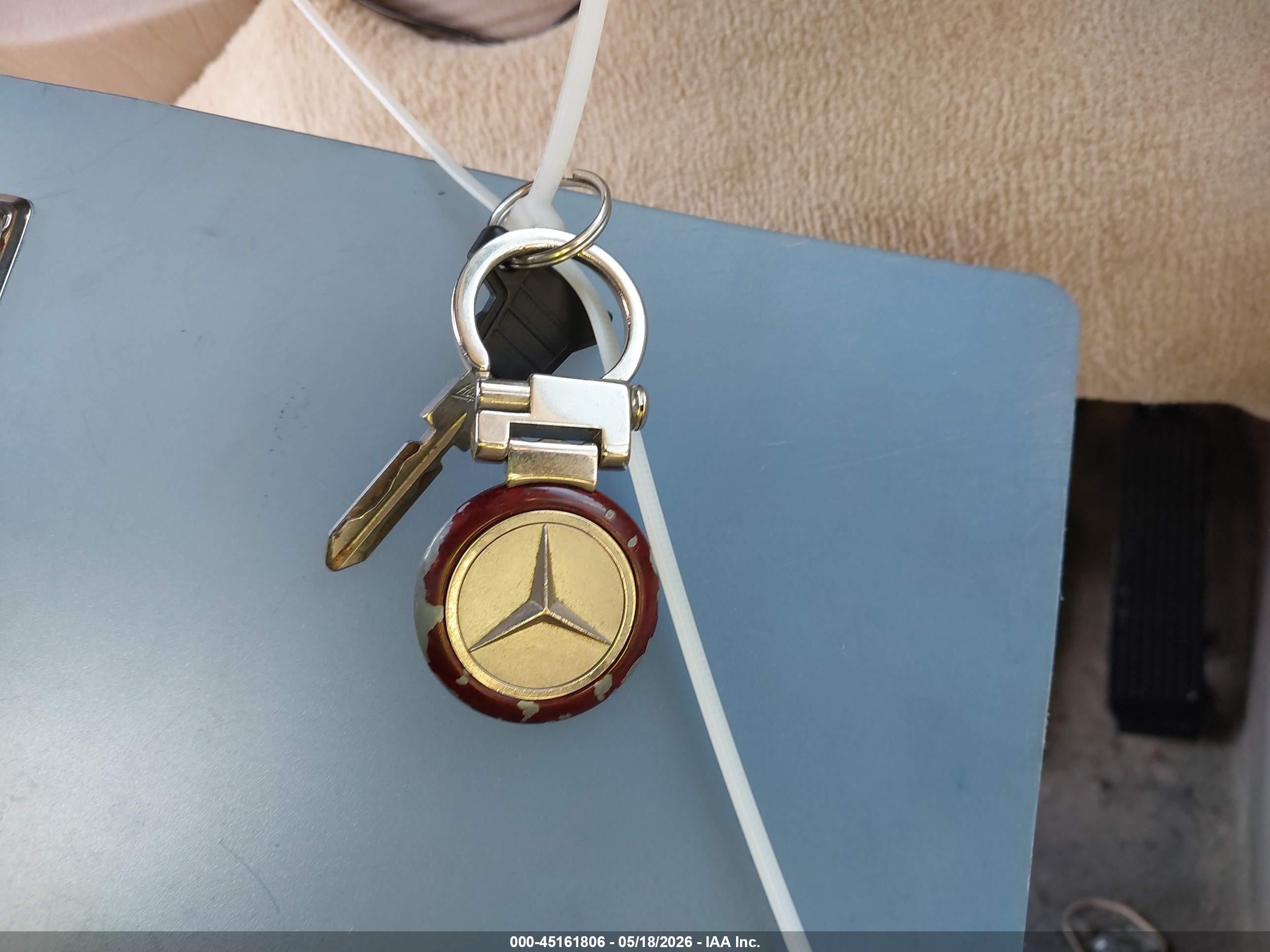 MERCEDES-BENZ S image 11