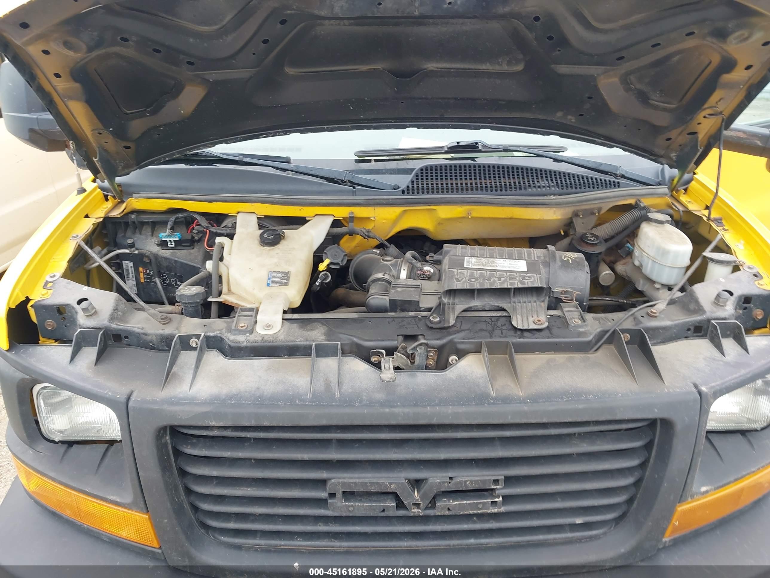 GMC SAVANA image 10