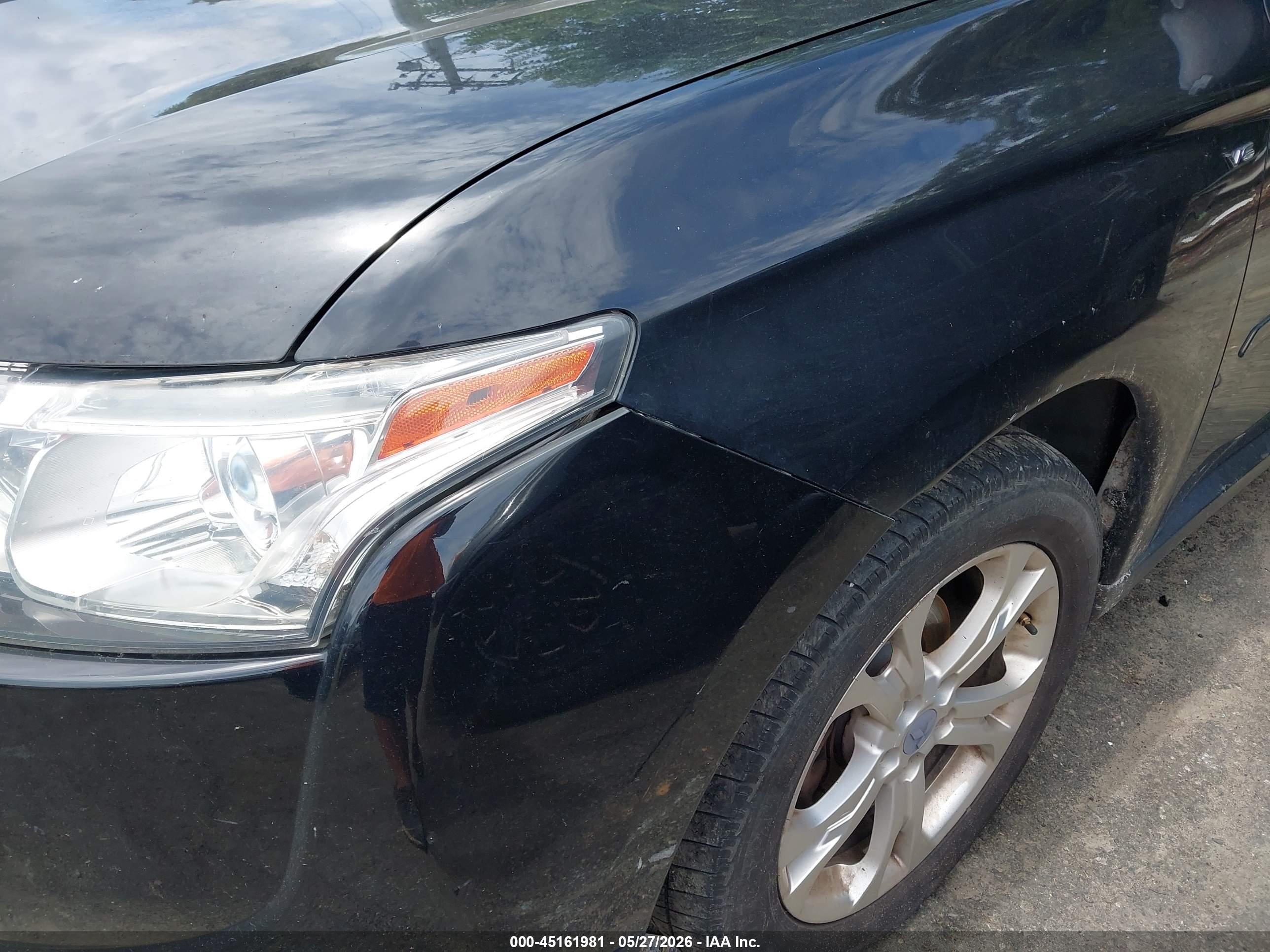 MITSUBISHI OUTLANDER image 6